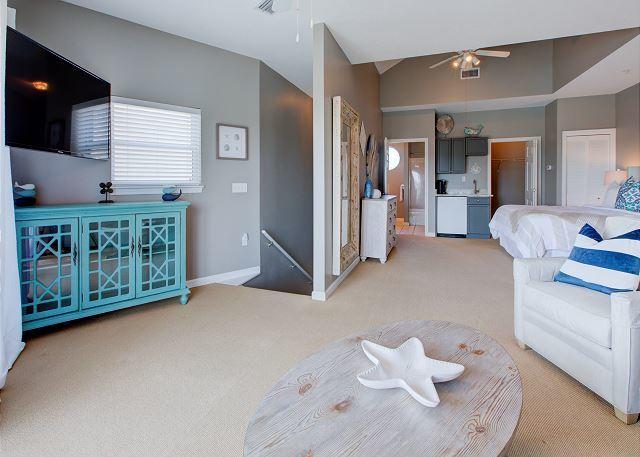 BEACH POINTE T/H - Residential