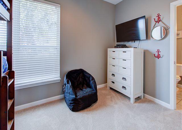 BEACH POINTE T/H - Residential