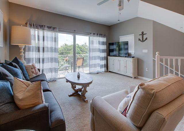 BEACH POINTE T/H - Residential