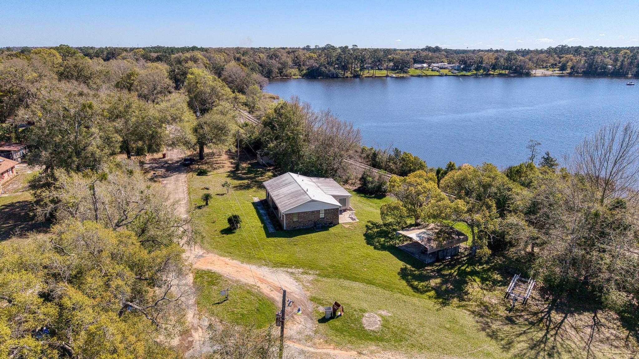 MILTON COURTS - Residential