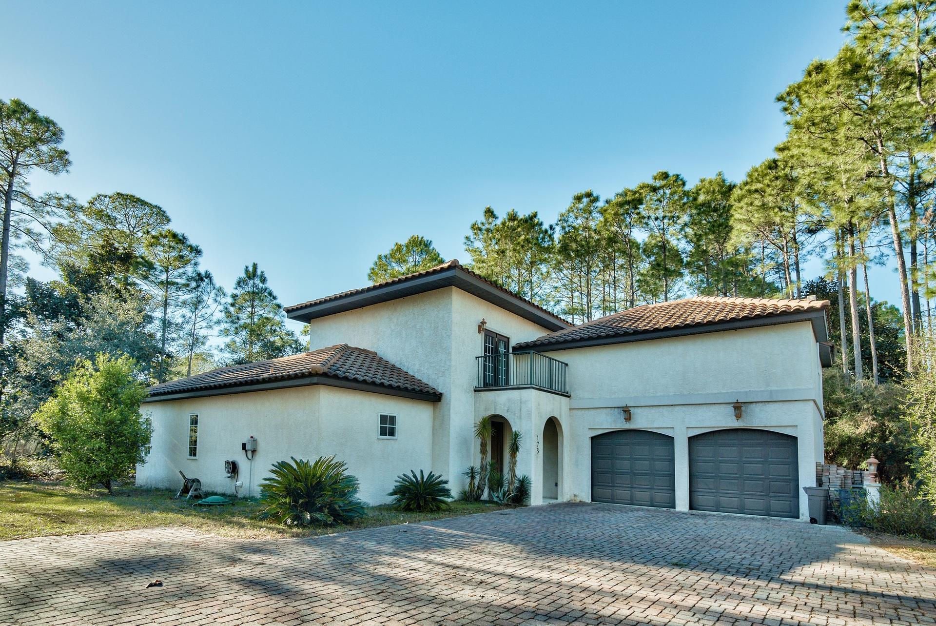 CANO ESTATES - Residential