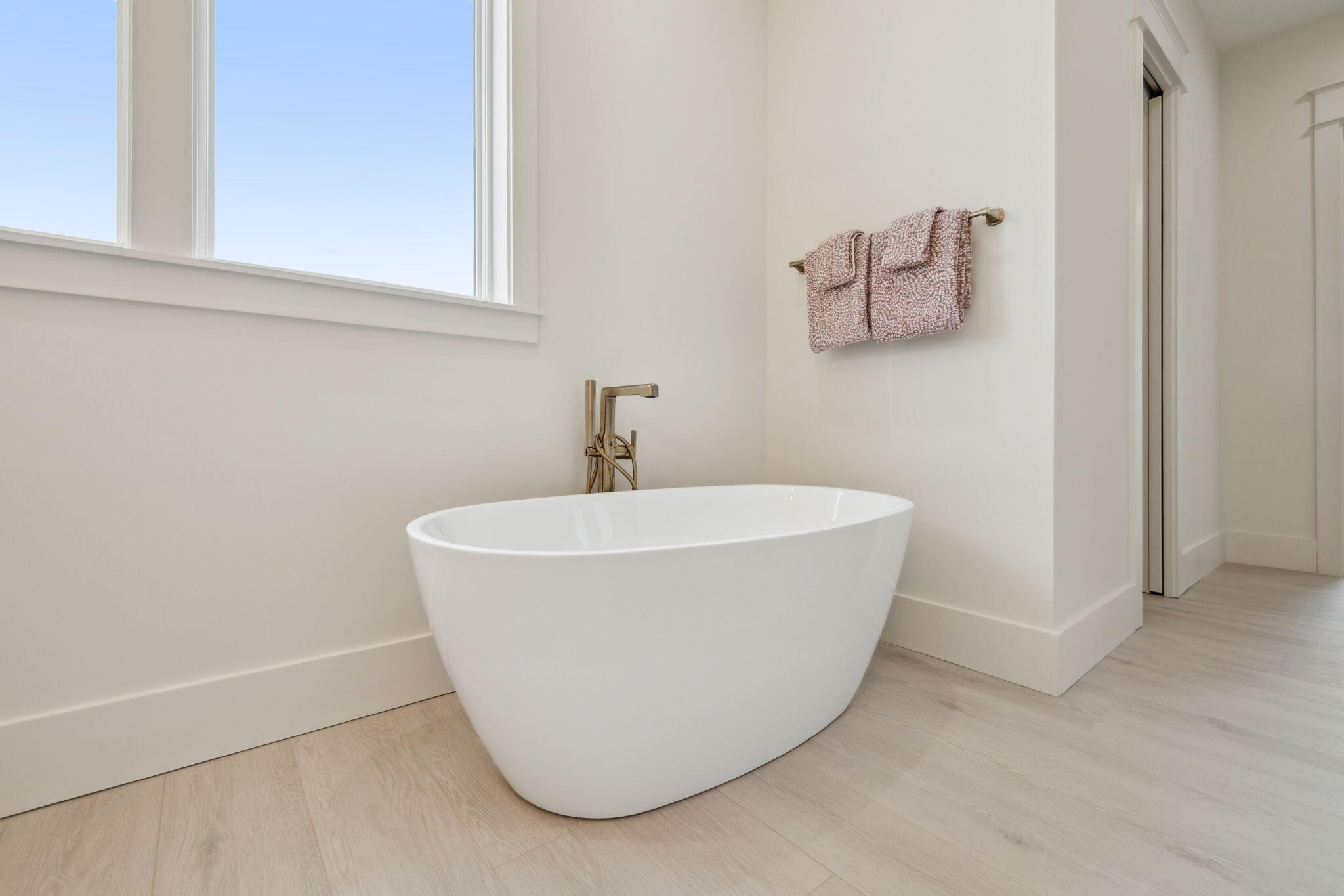 EASTERN LAKE S/D - Residential