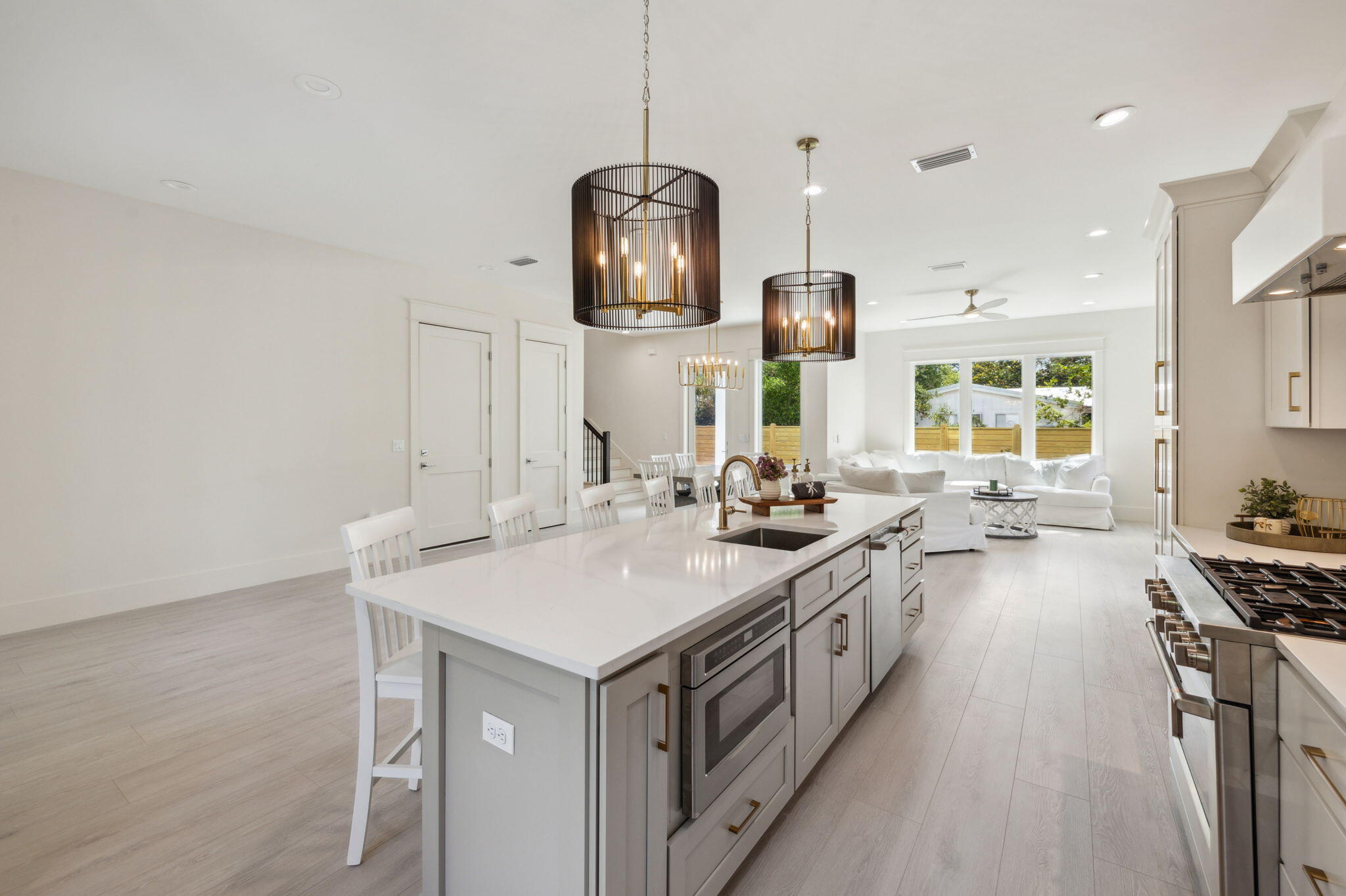 EASTERN LAKE S/D - Residential