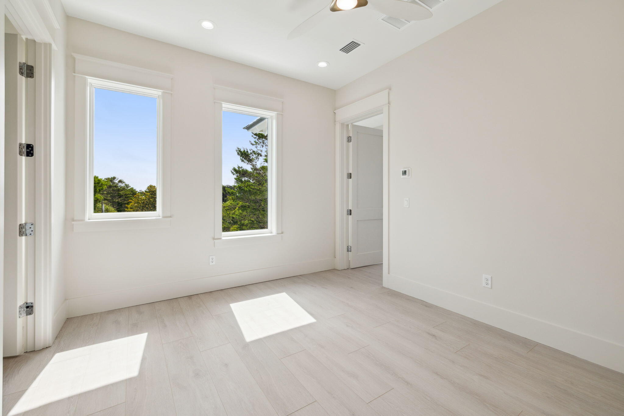 EASTERN LAKE S/D - Residential