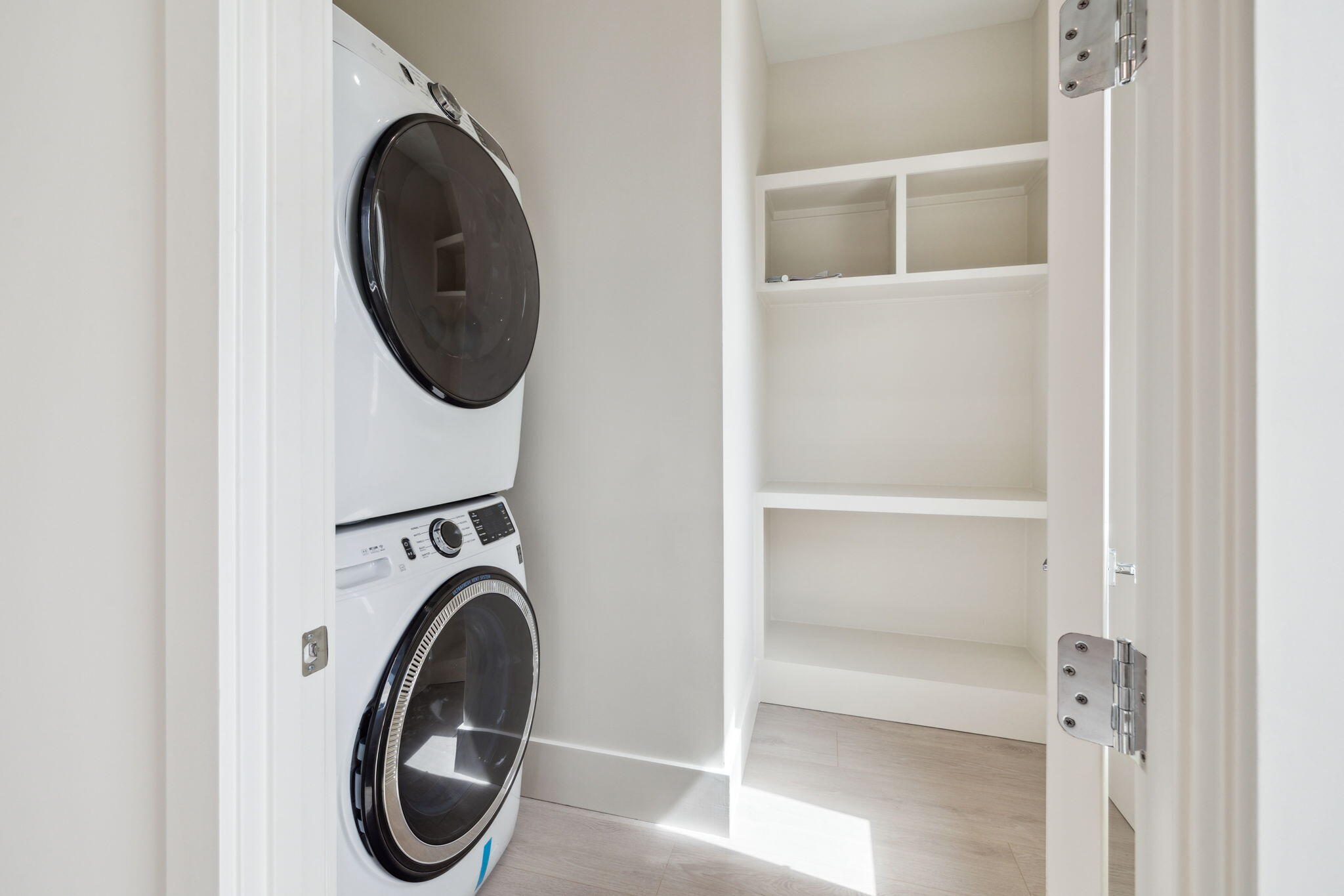 EASTERN LAKE S/D - Residential