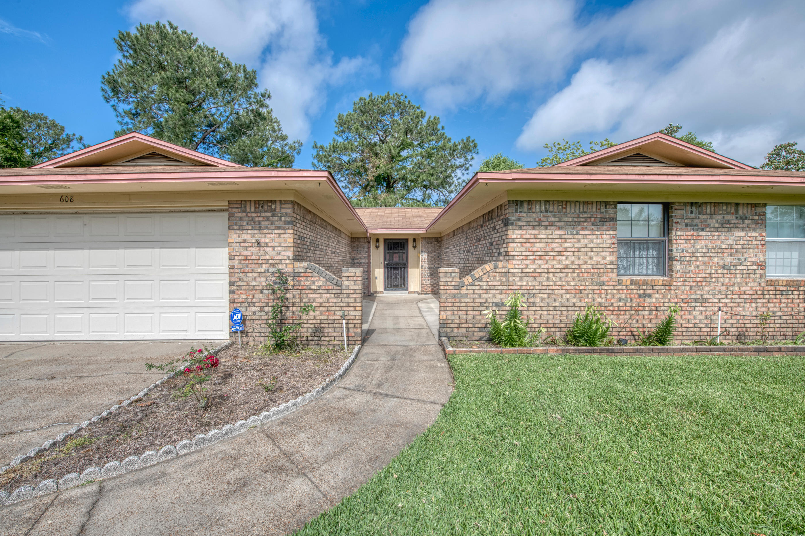 CHATEAUGUAY - Residential