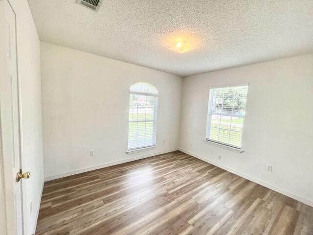 SOUTH POINTE ESTATES - Residential Lease
