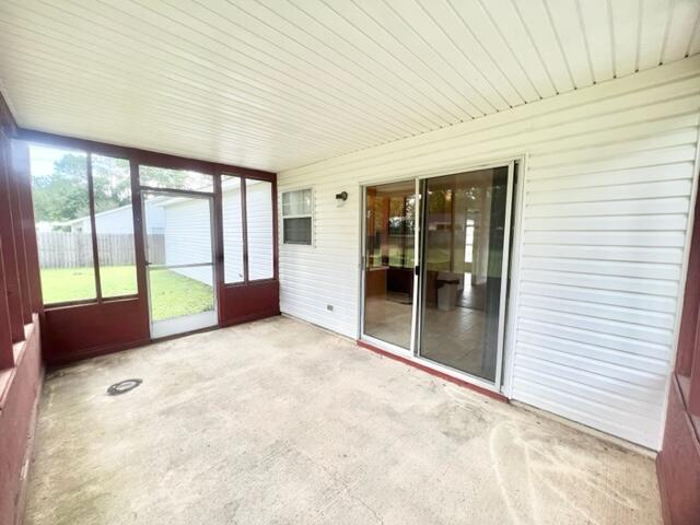SOUTH POINTE ESTATES - Residential Lease