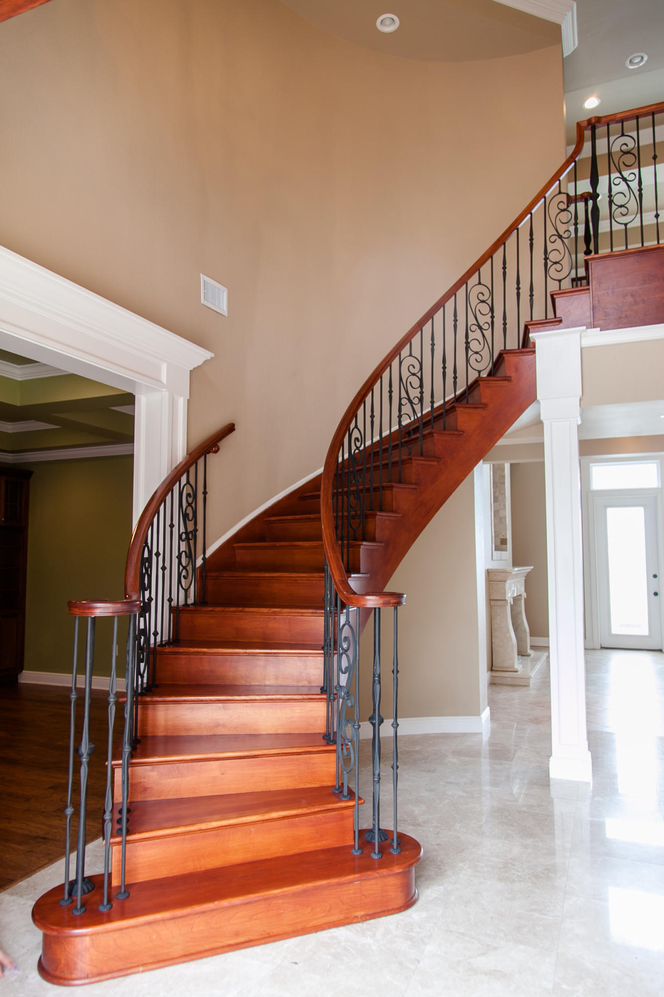 RAINTREE ESTATES - Residential