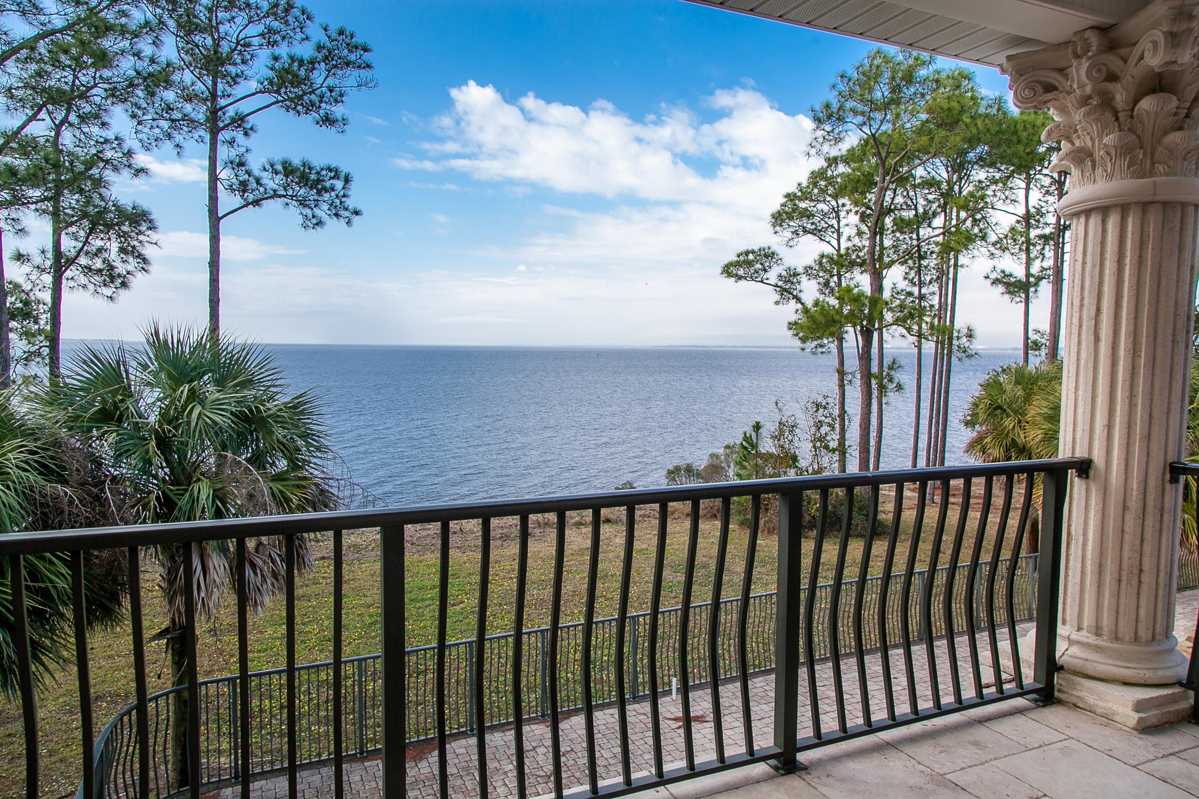 RAINTREE ESTATES - Residential