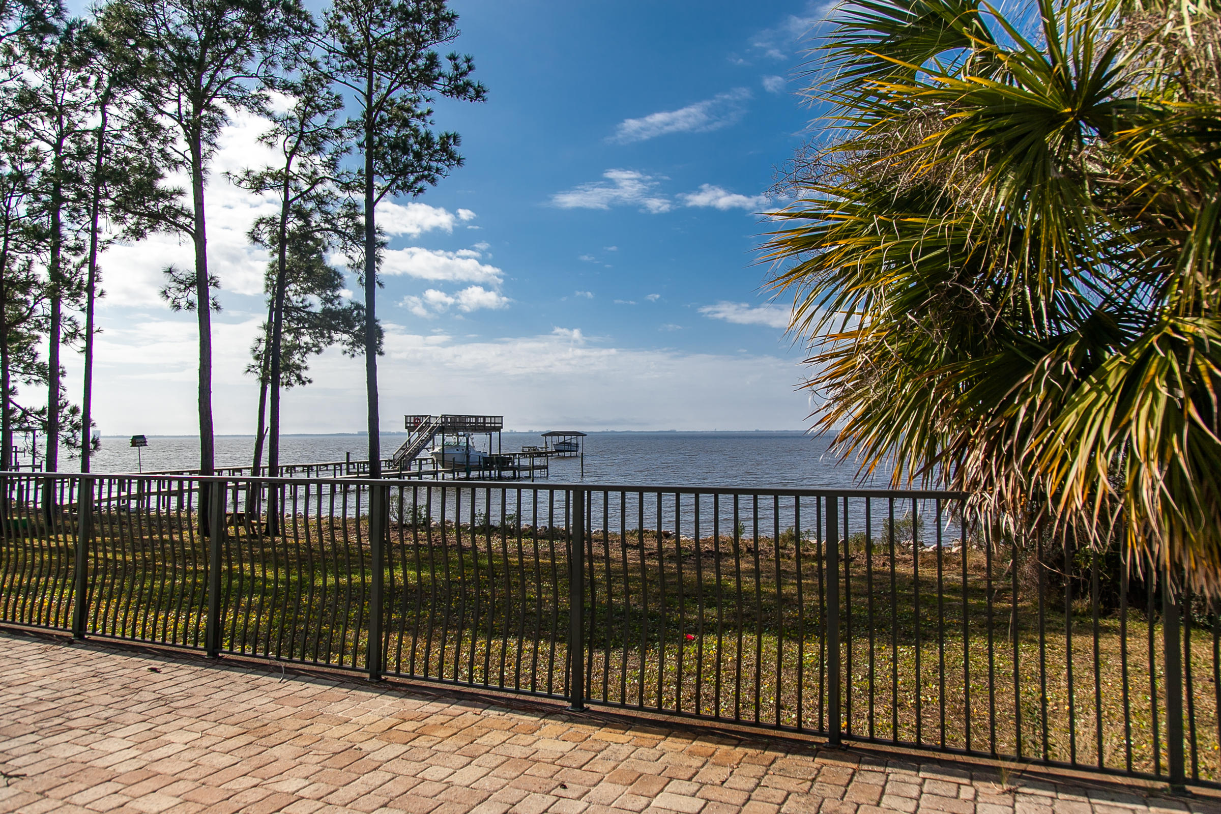 RAINTREE ESTATES - Residential