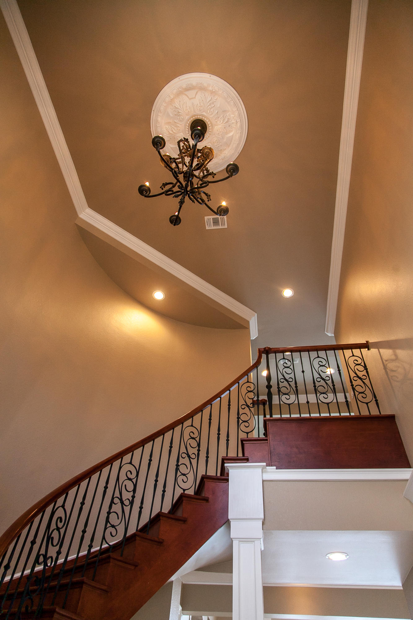 RAINTREE ESTATES - Residential