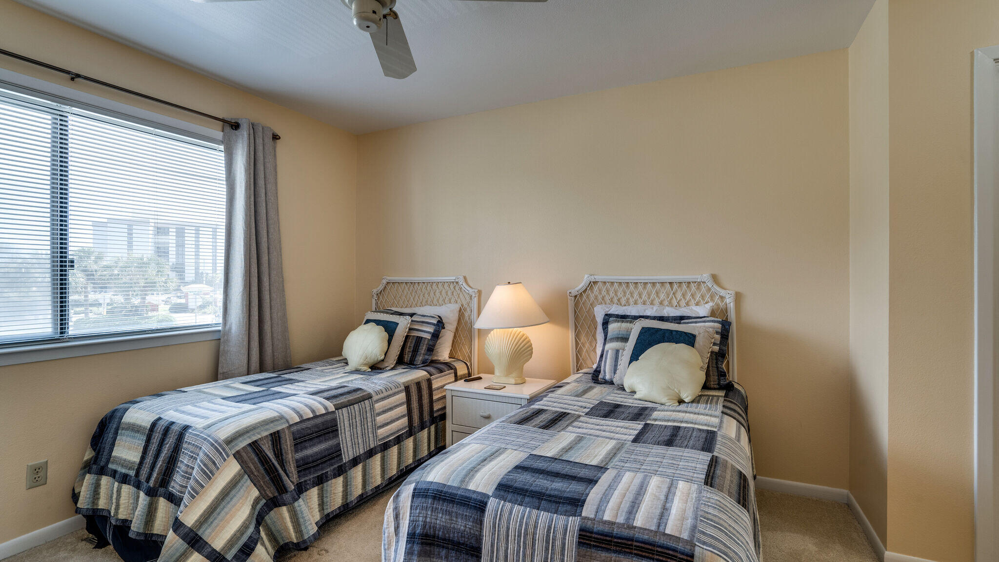 GREENREEF T/H PH II UNIT 20 - Residential