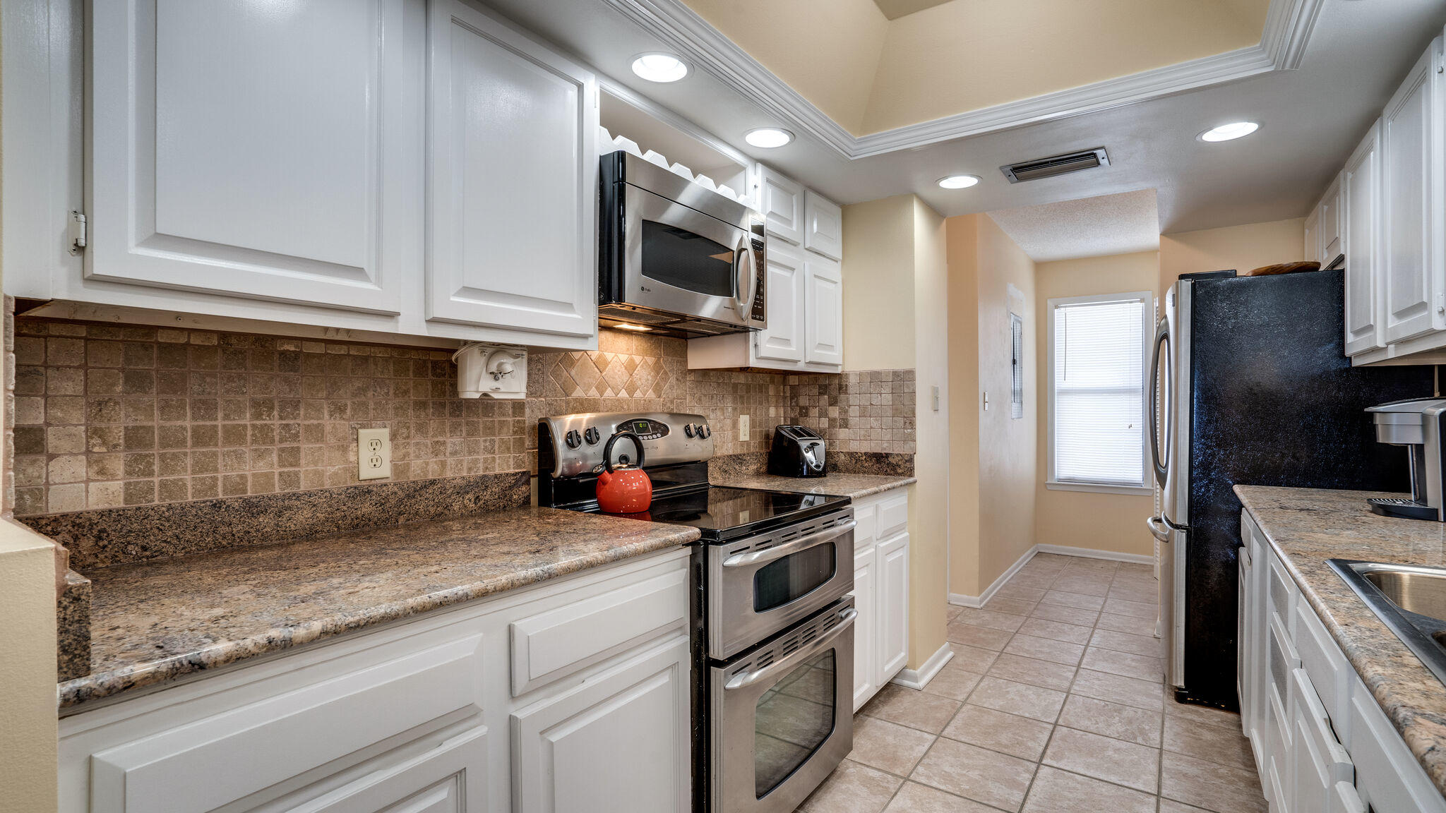 GREENREEF T/H PH II UNIT 20 - Residential