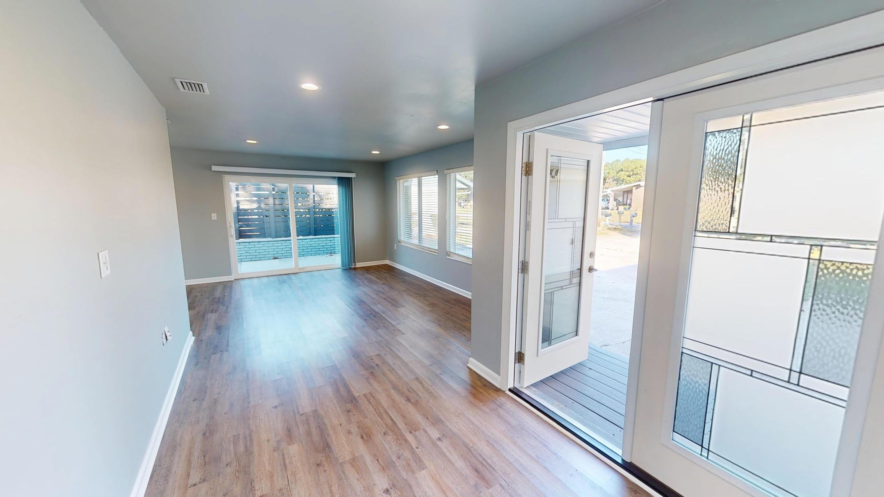 CHATEAU PRES DE LA MER - Residential