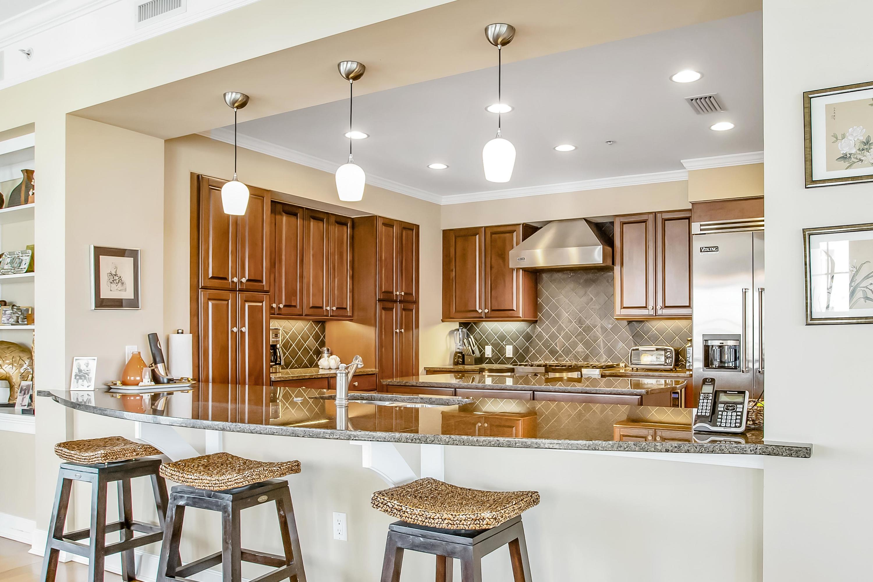 ONE WATER PLACE - Residential