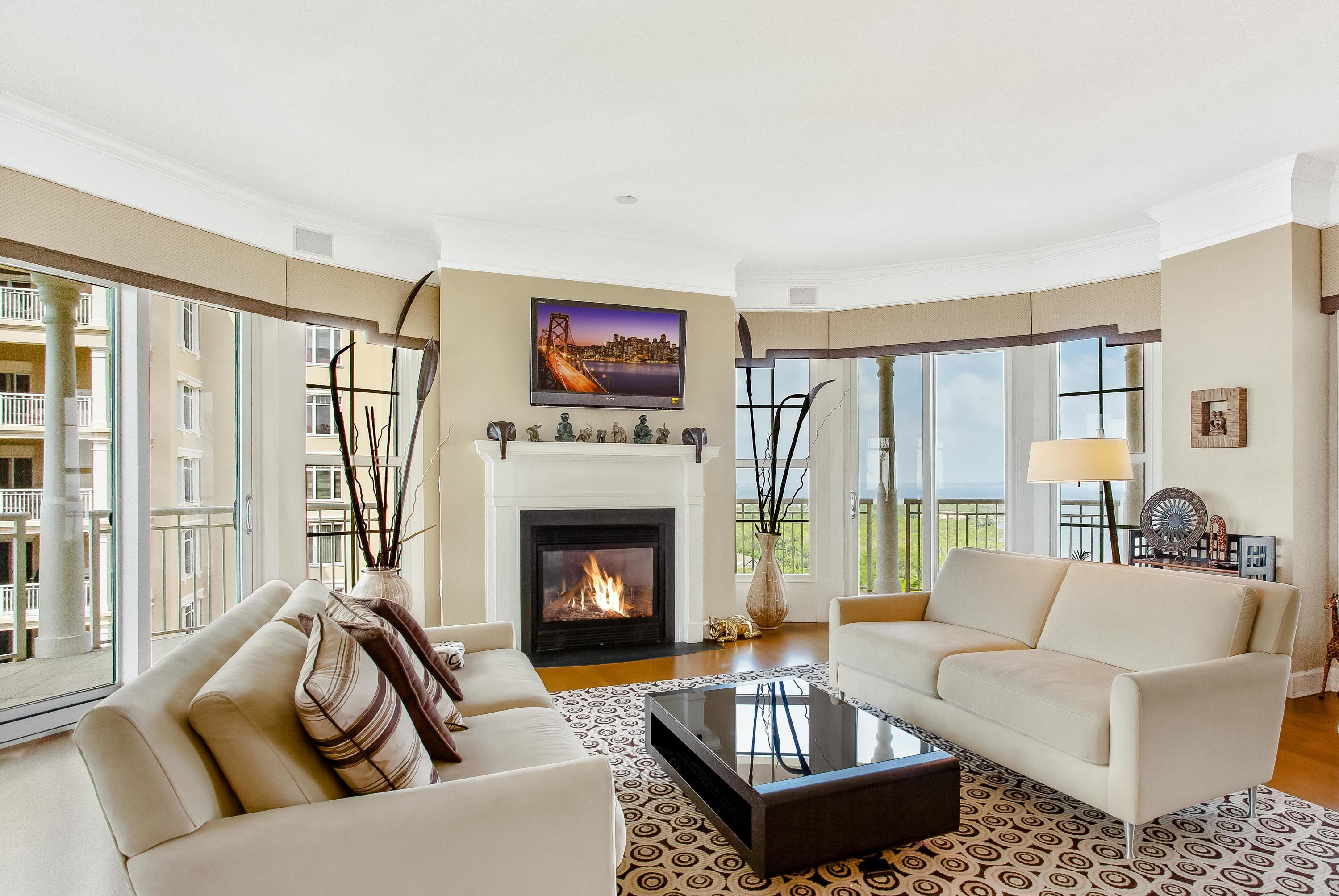 ONE WATER PLACE - Residential