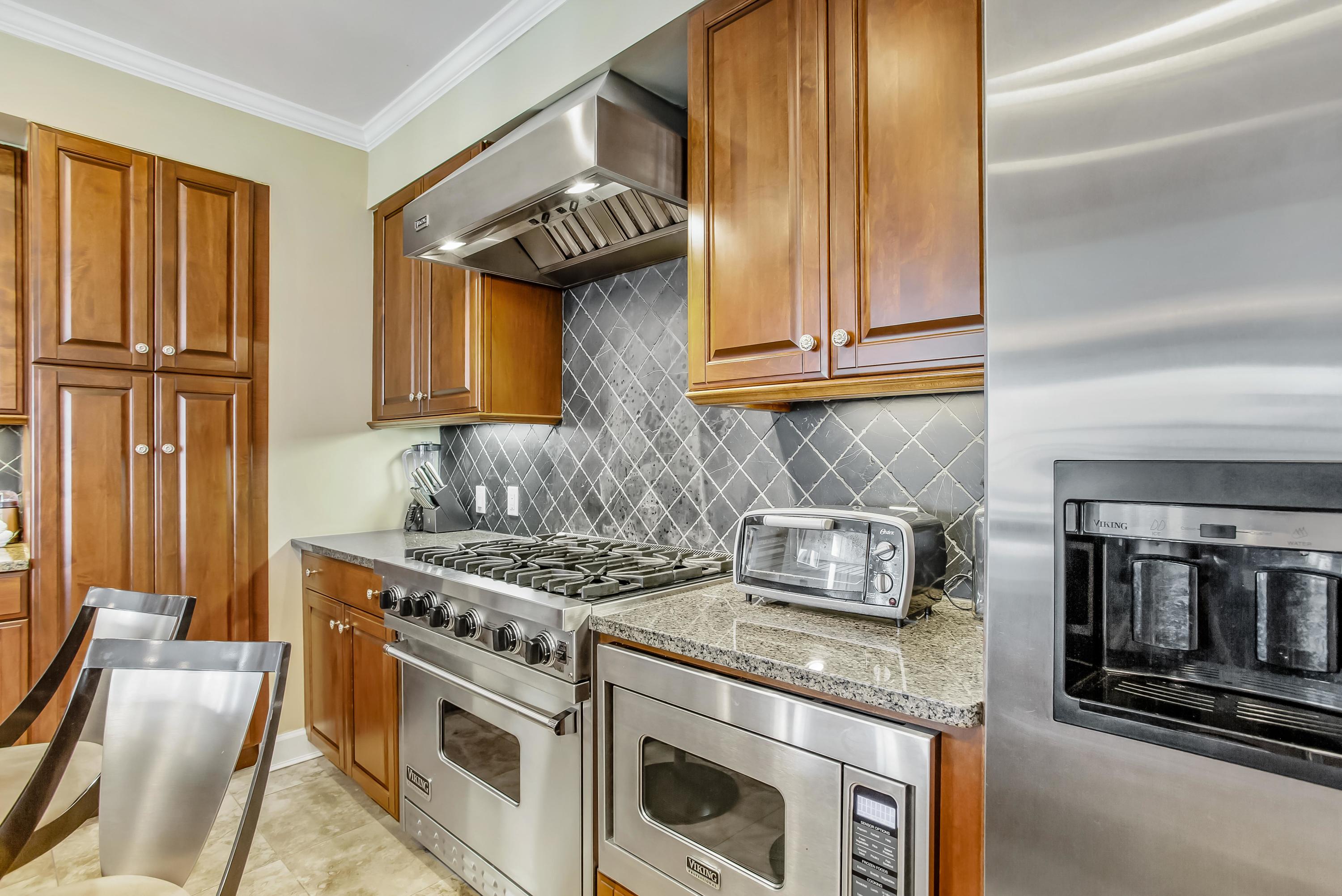 ONE WATER PLACE - Residential