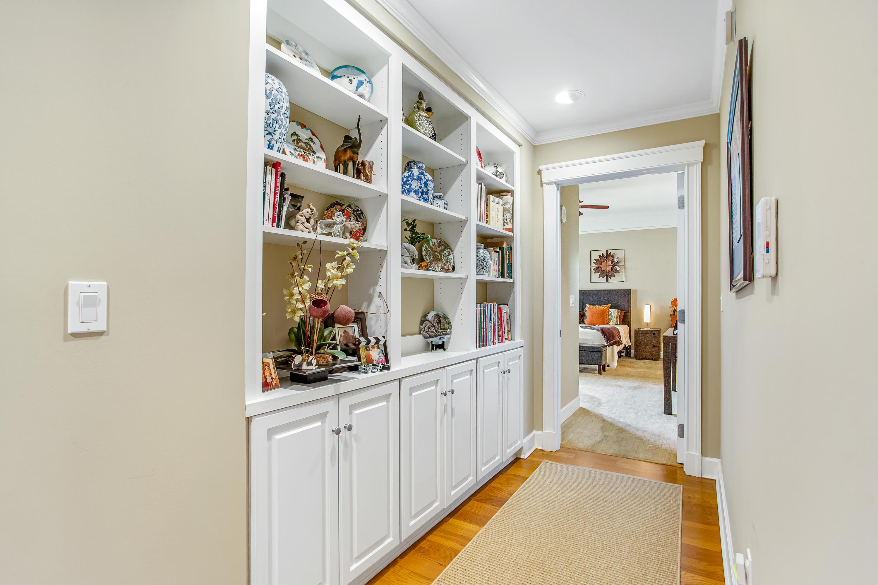 ONE WATER PLACE - Residential