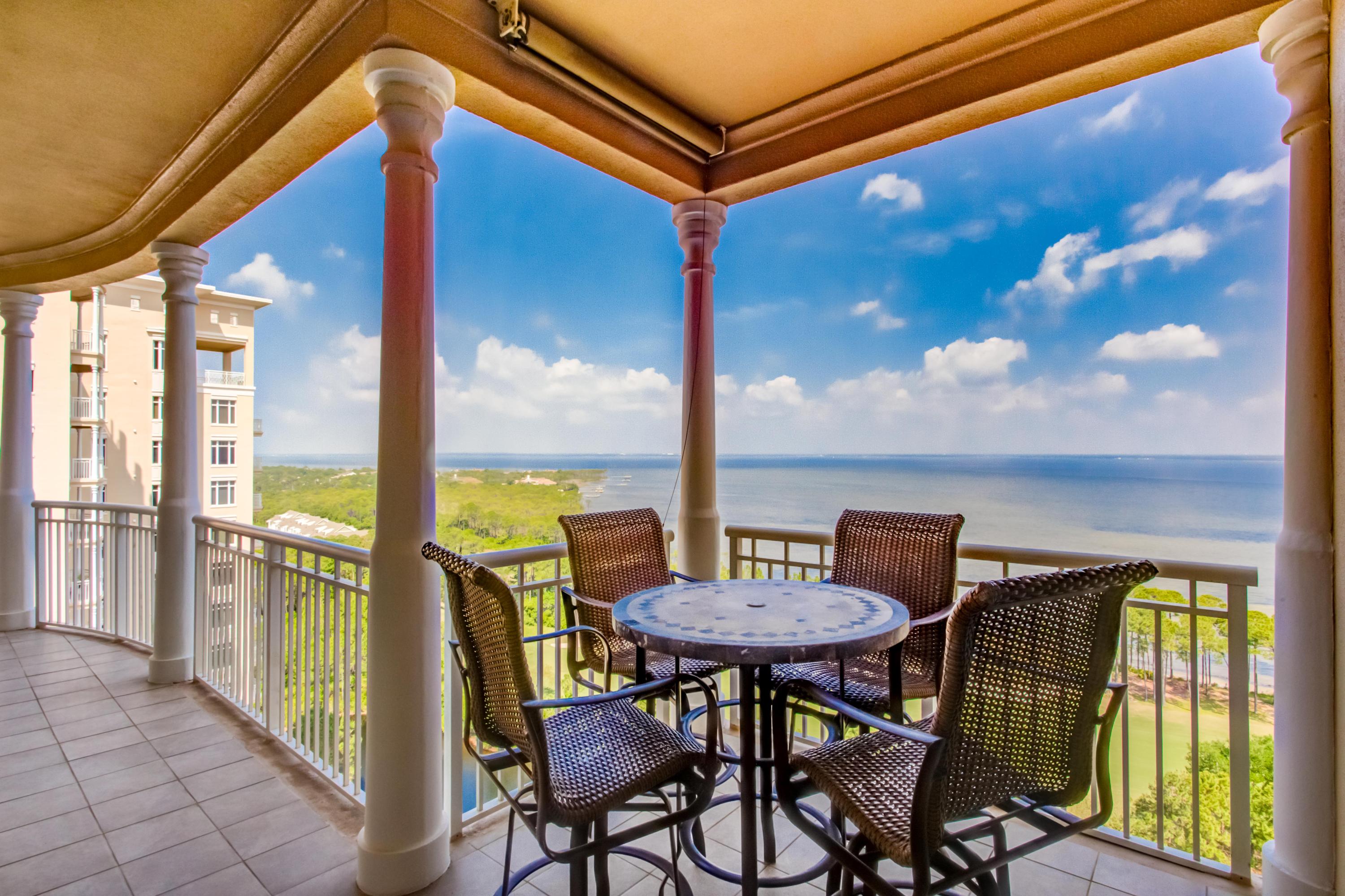 ONE WATER PLACE - Residential