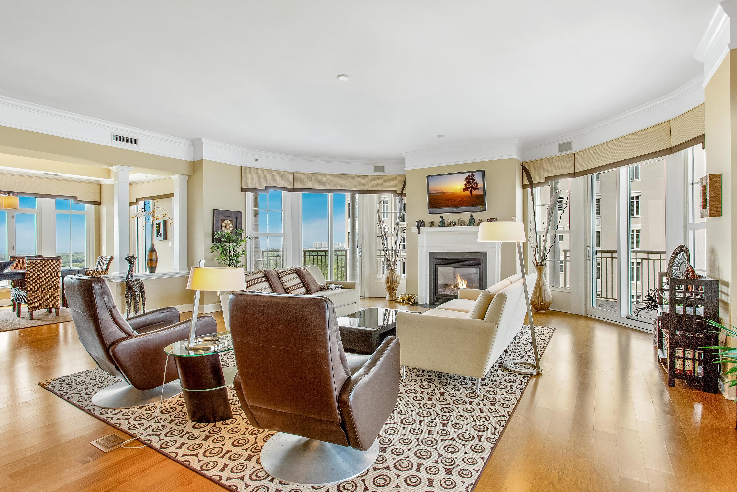 ONE WATER PLACE - Residential