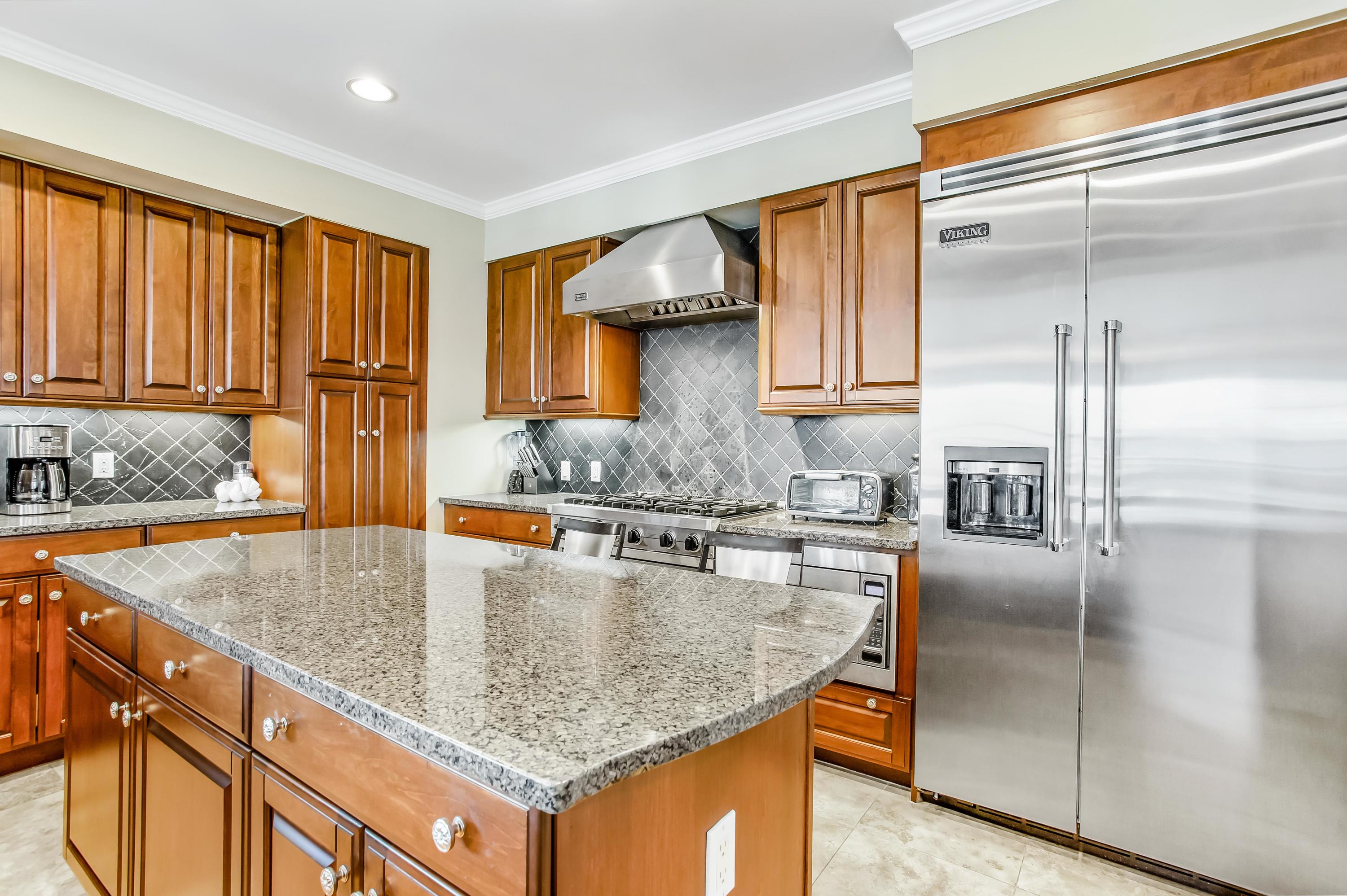 ONE WATER PLACE - Residential