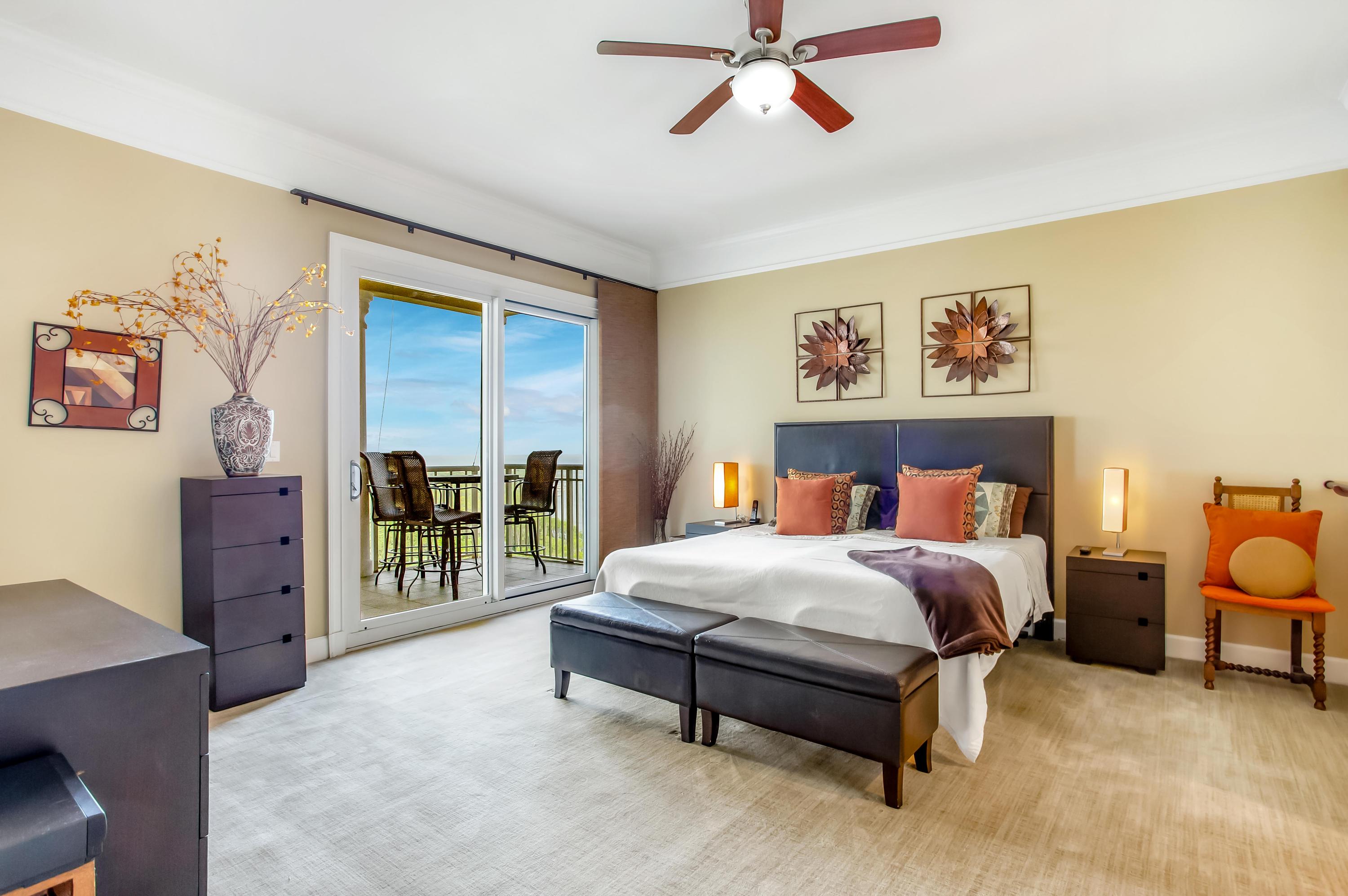 ONE WATER PLACE - Residential