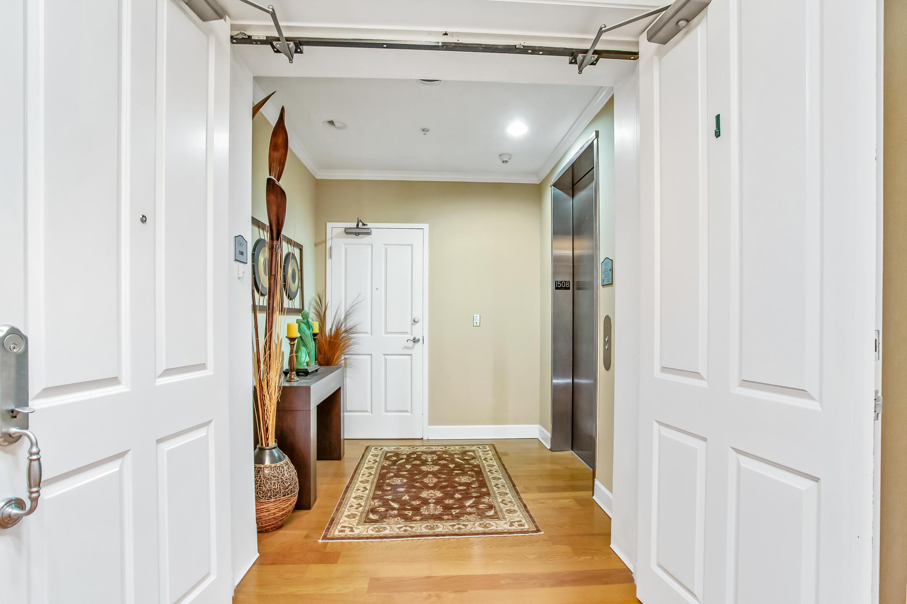 ONE WATER PLACE - Residential