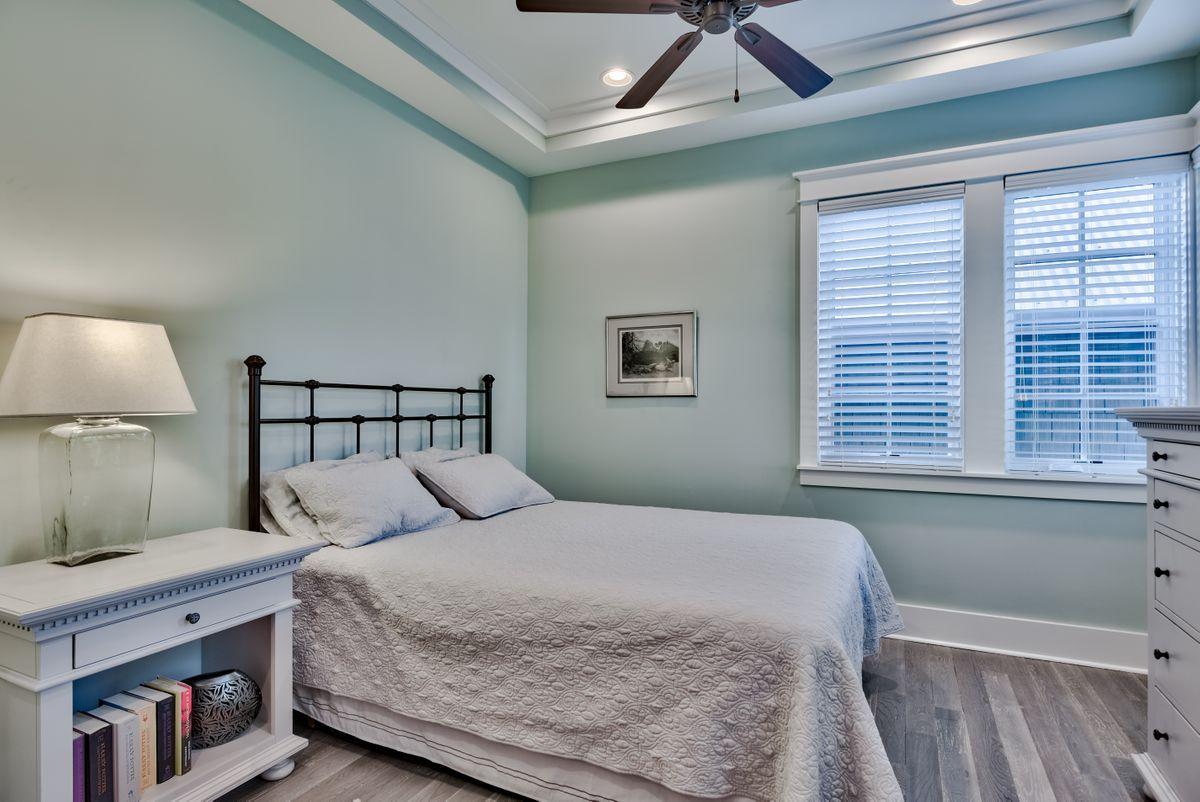 DRAPER LAKE COASTAL VILLAGE - Residential