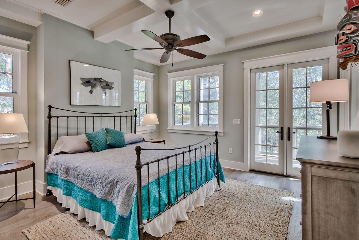 DRAPER LAKE COASTAL VILLAGE - Residential