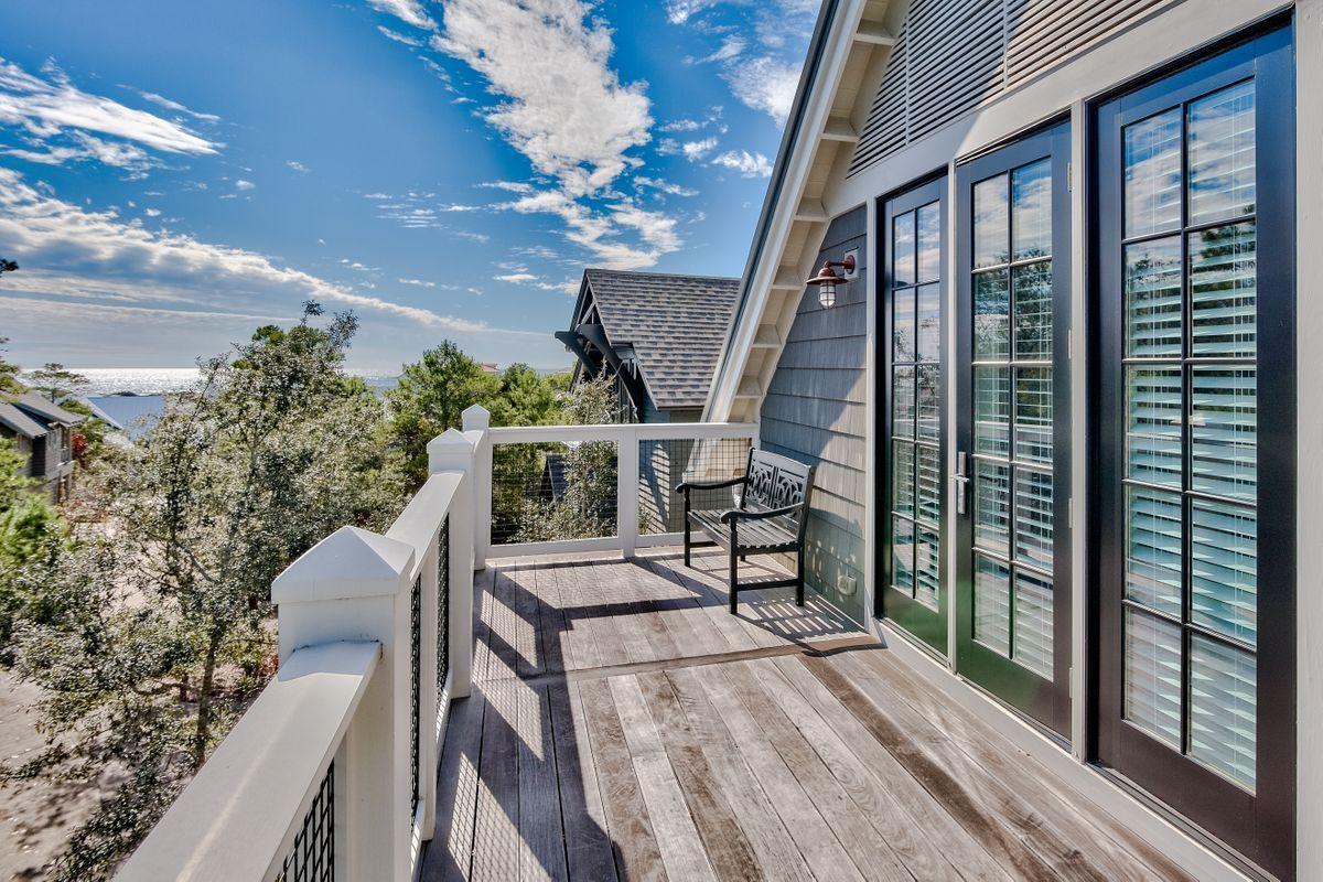 DRAPER LAKE COASTAL VILLAGE - Residential