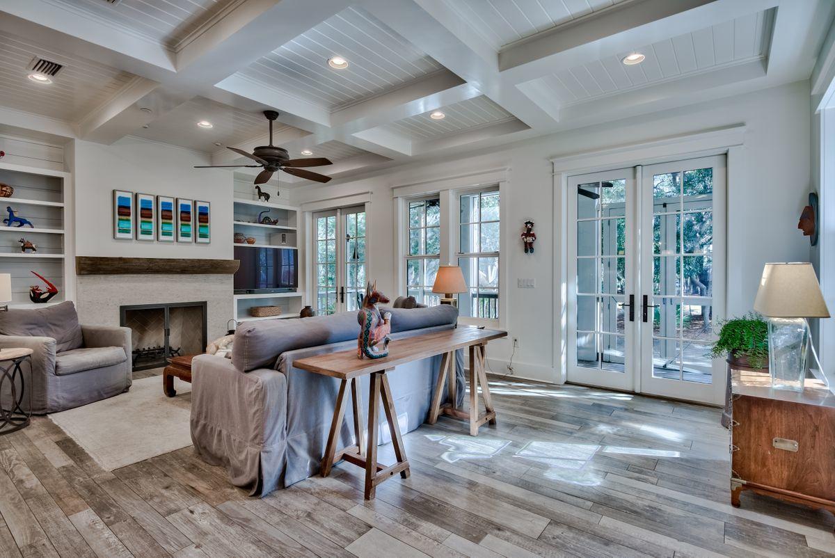 DRAPER LAKE COASTAL VILLAGE - Residential