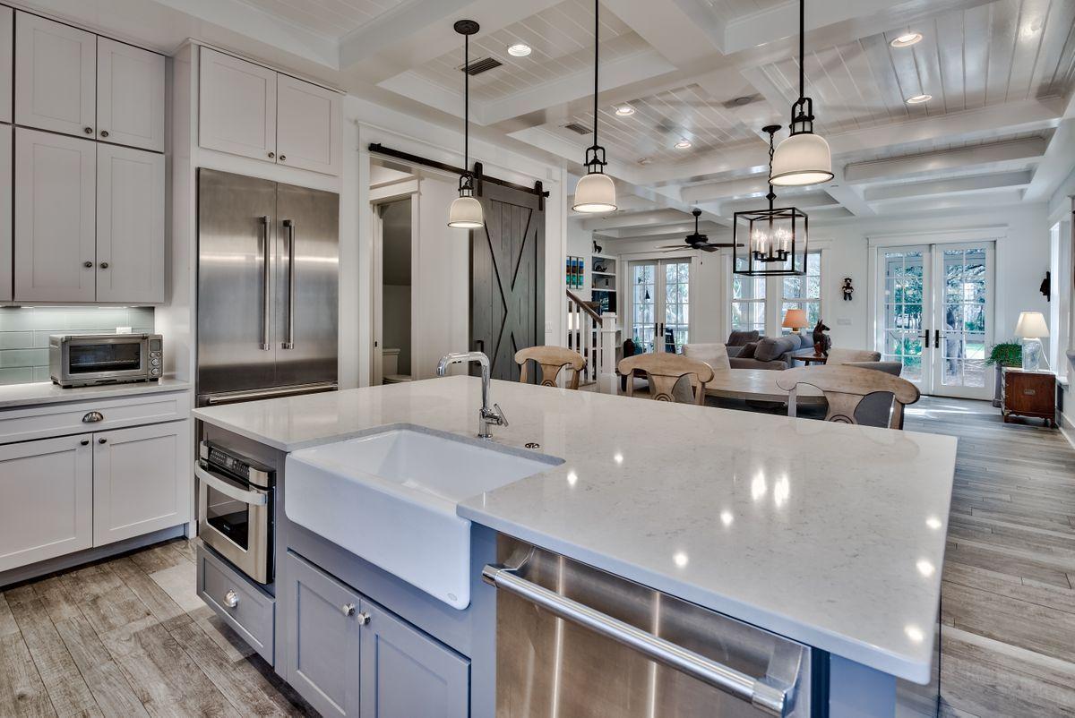 DRAPER LAKE COASTAL VILLAGE - Residential