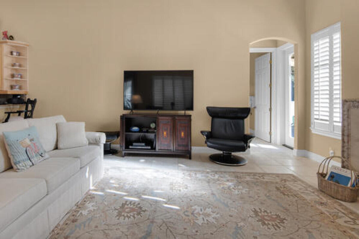 Kelly Plantation - Residential