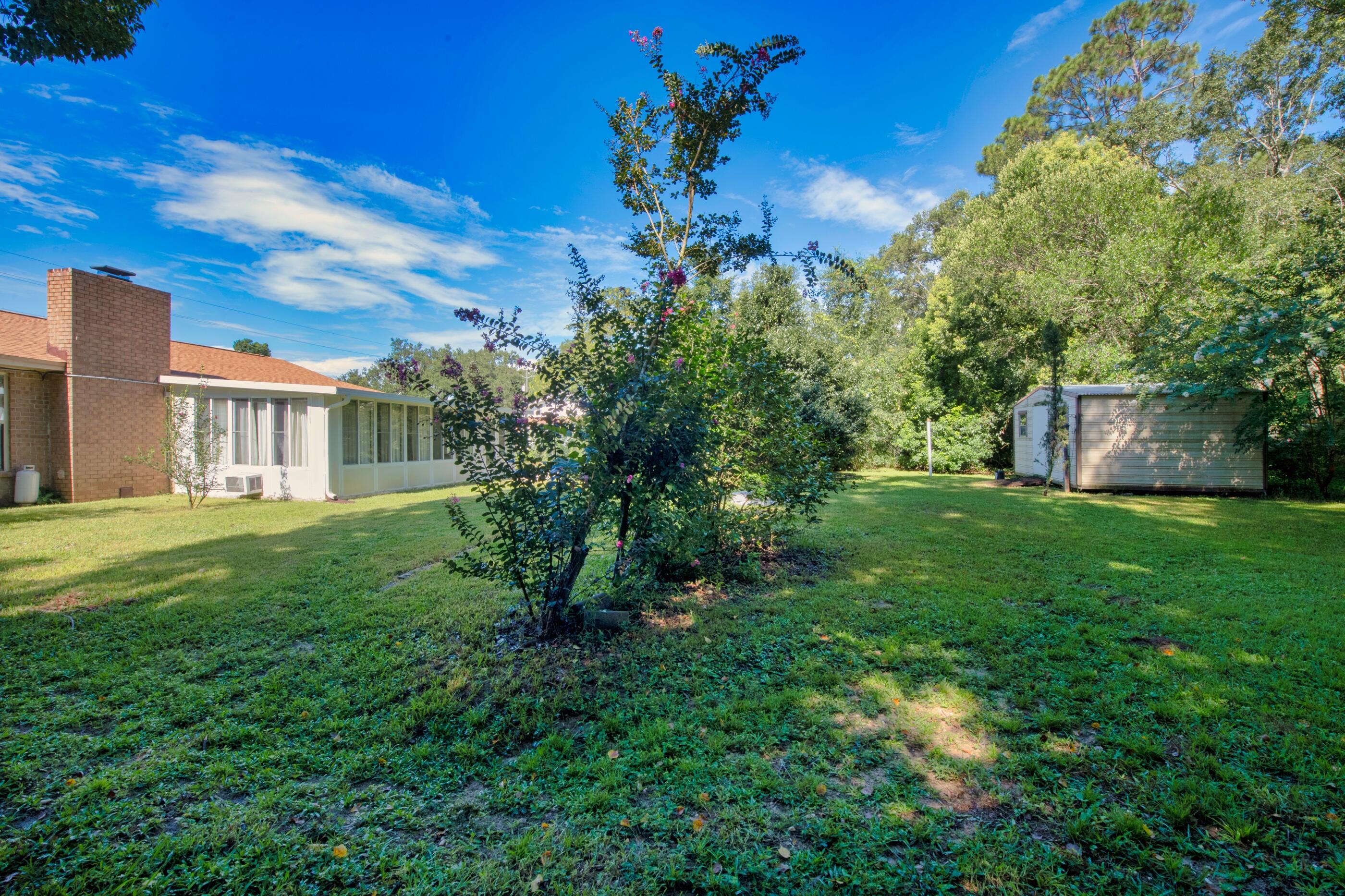 LAKE FRANCIS HOMES - Residential