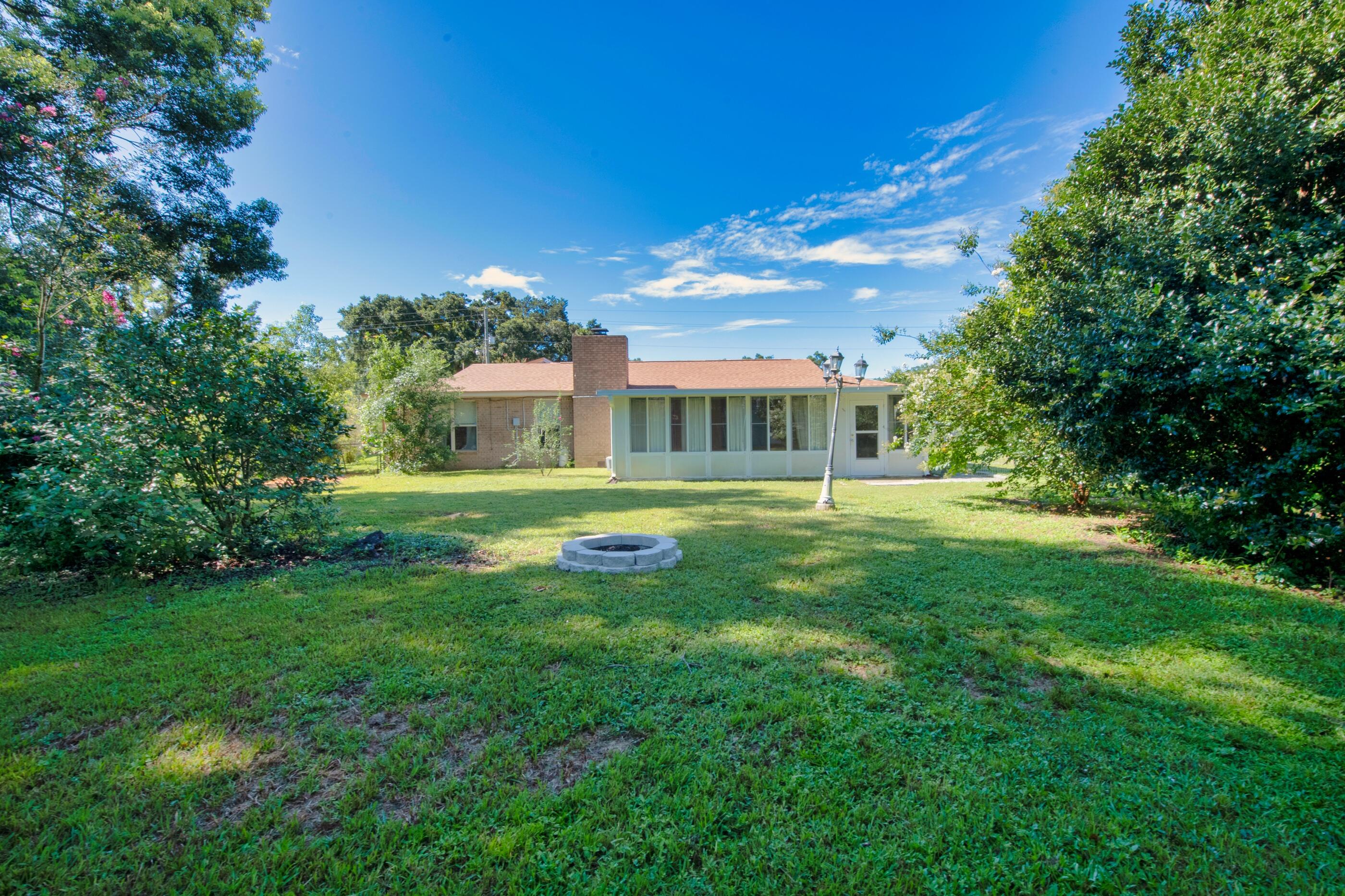 LAKE FRANCIS HOMES - Residential