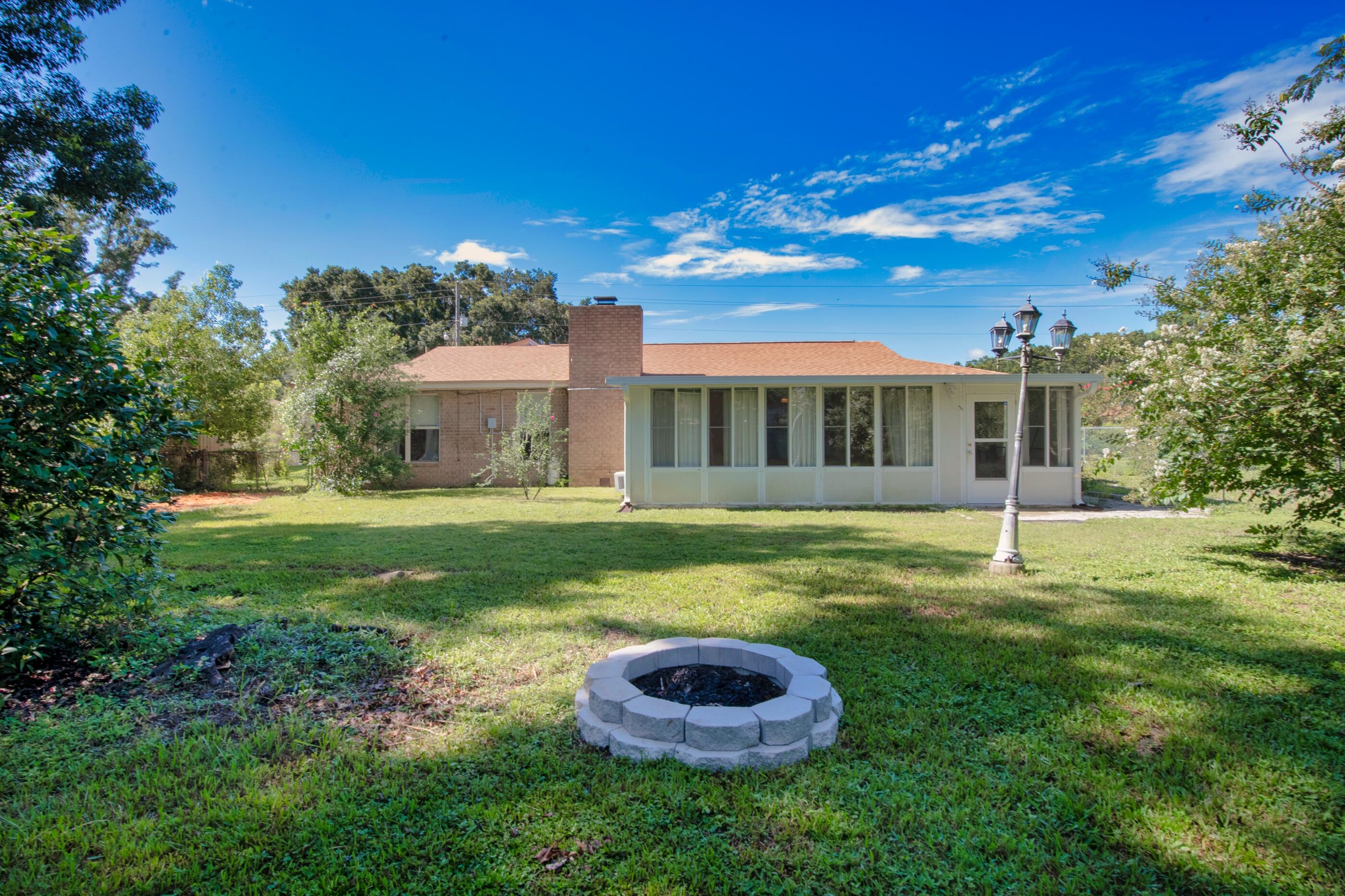 LAKE FRANCIS HOMES - Residential