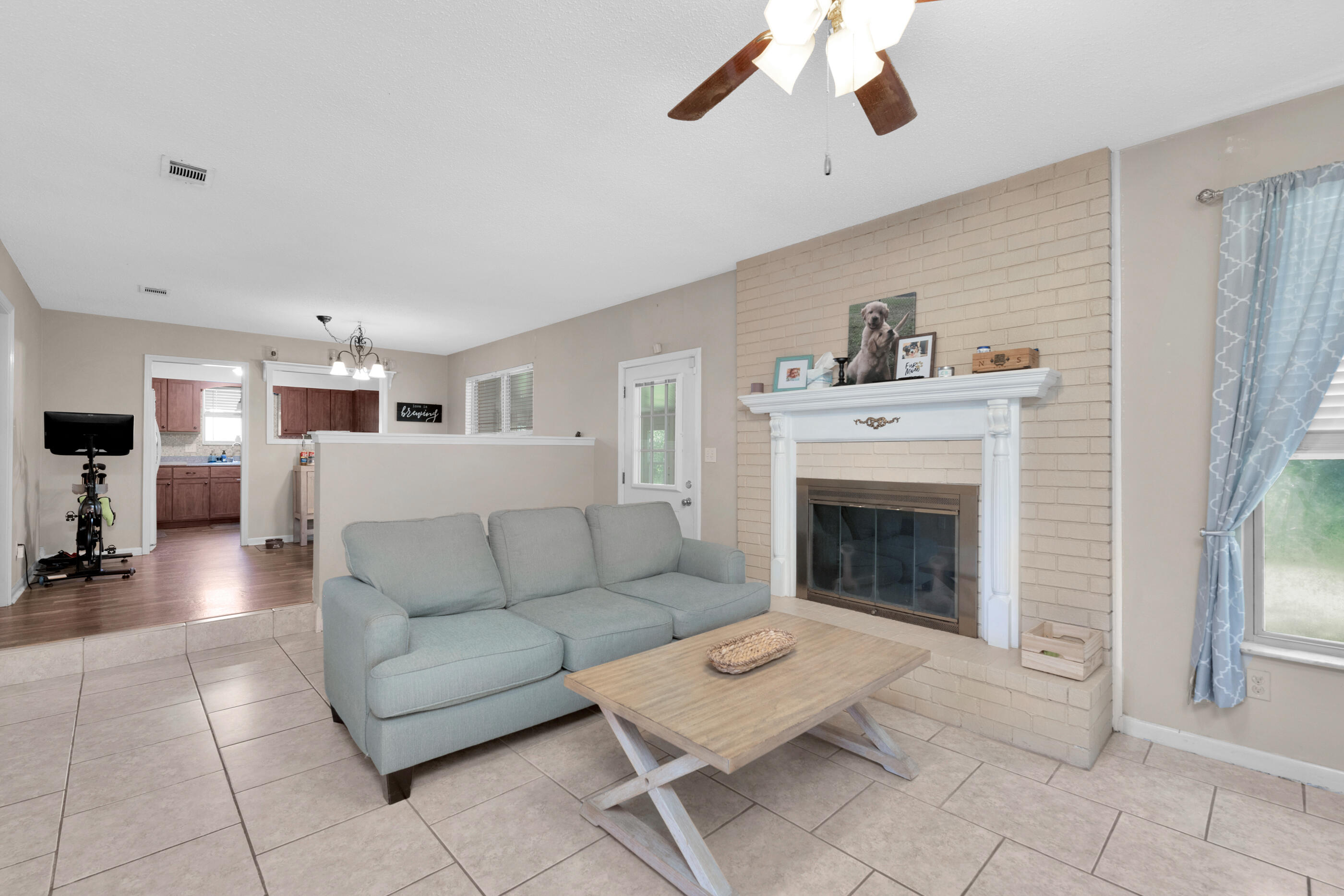 LAKE FRANCIS HOMES - Residential