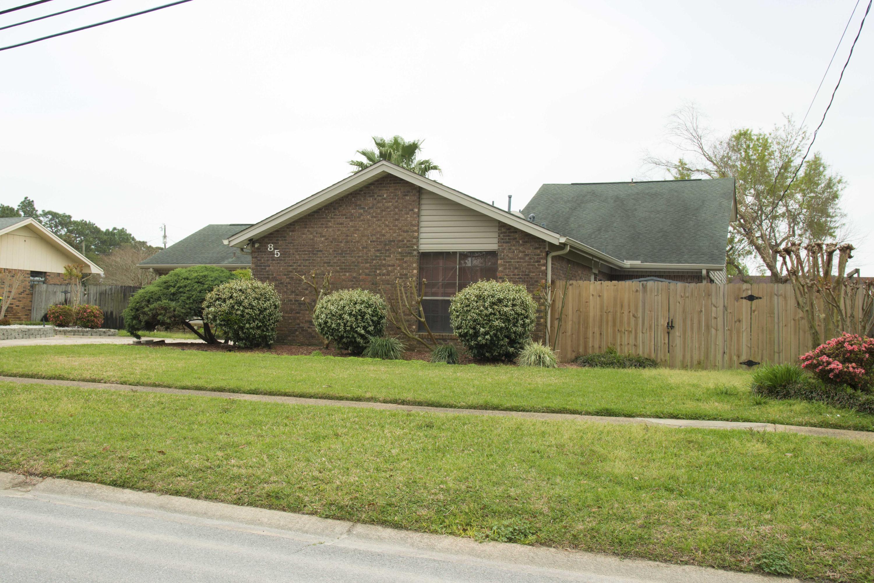 Mary Esther Manor - Residential