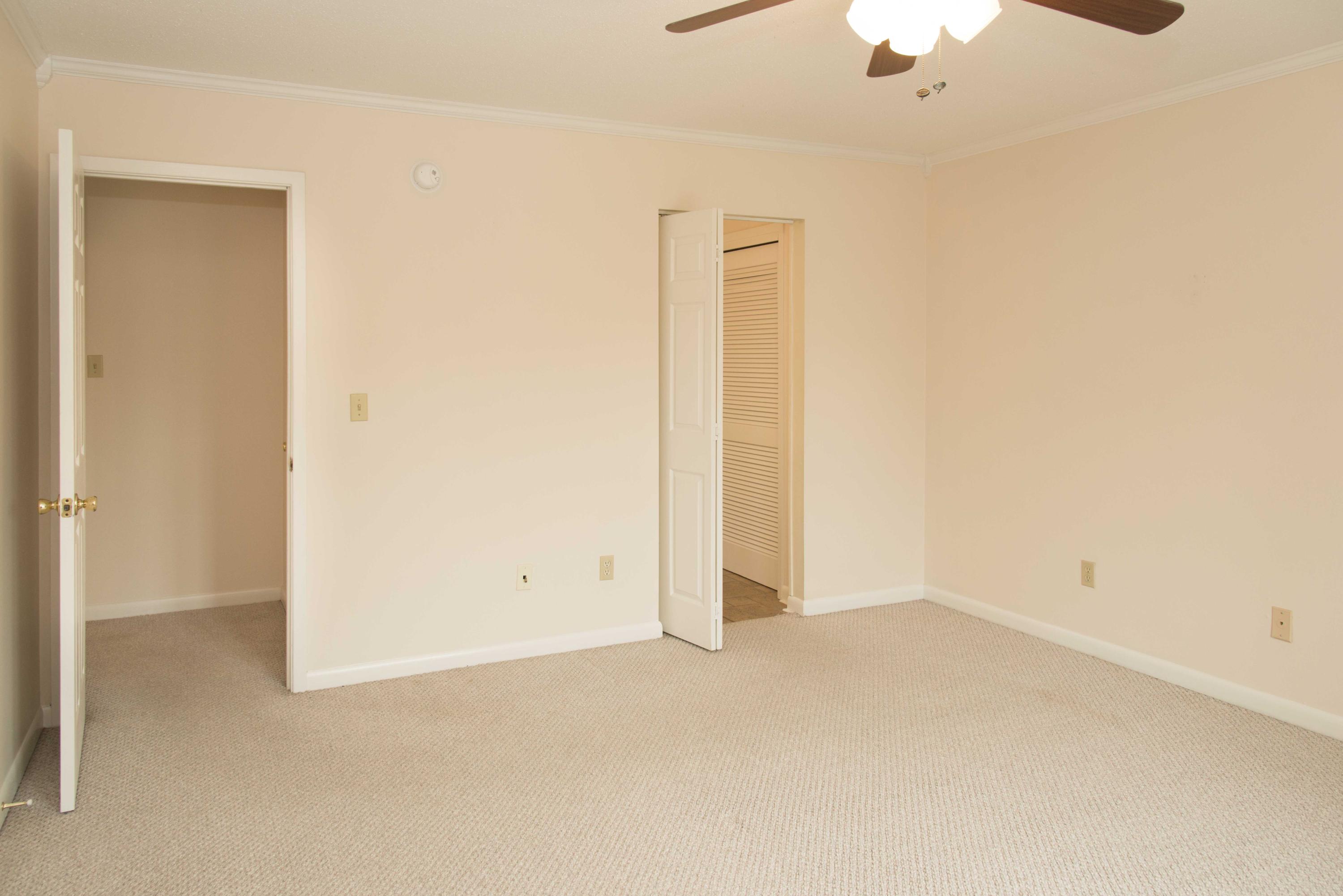 Mary Esther Manor - Residential