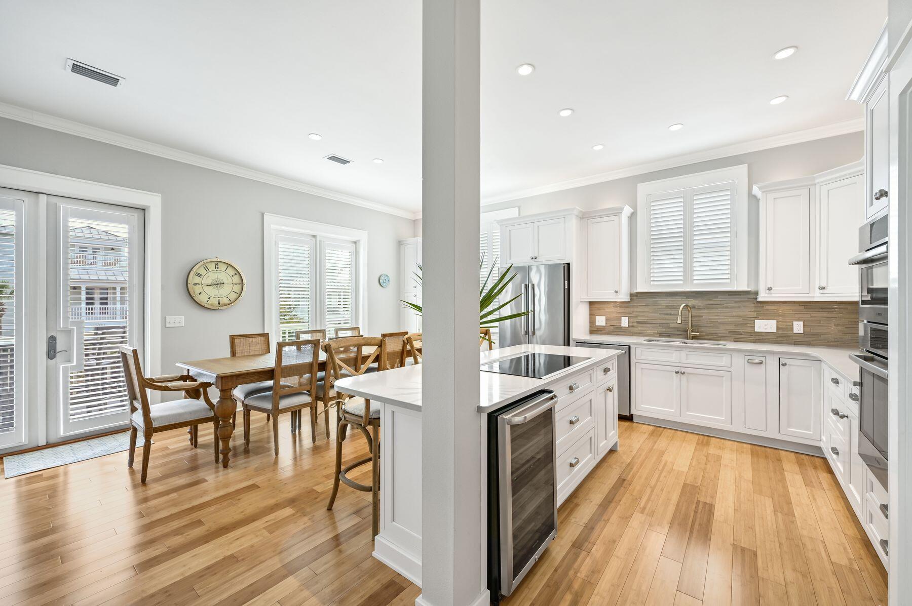 DUNES ESTATES OF SEAGROVE - Residential