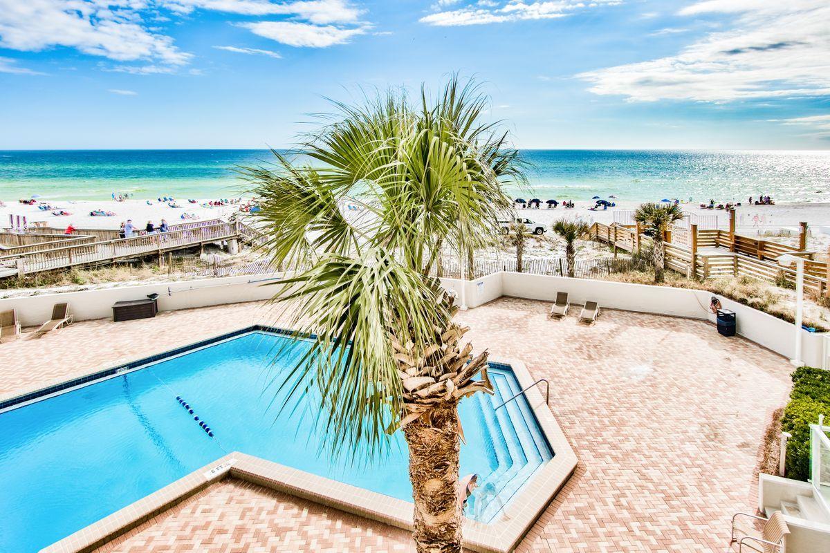 BEACHSIDE TWO - Residential