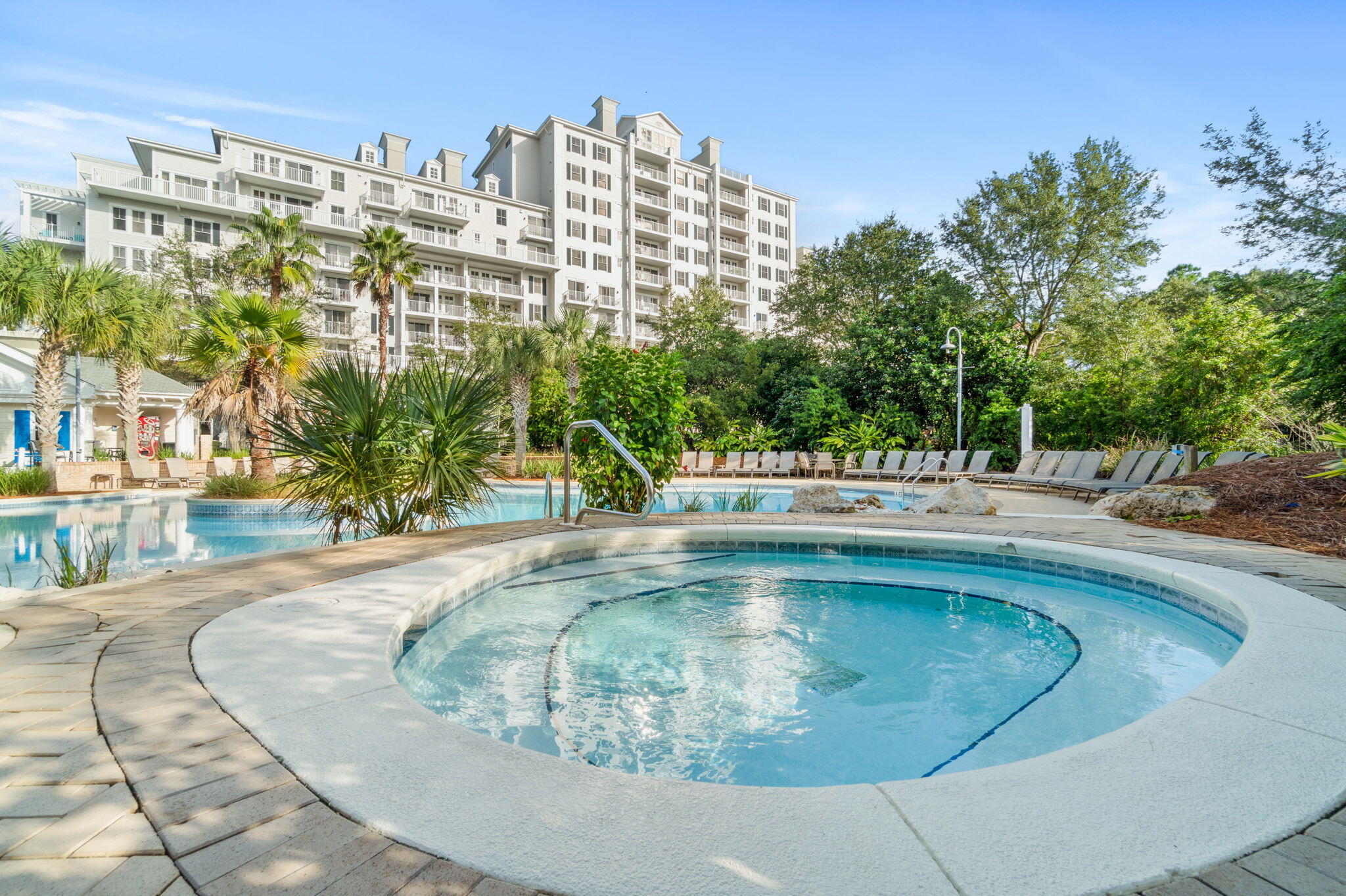 BAHIA CONDO - Residential