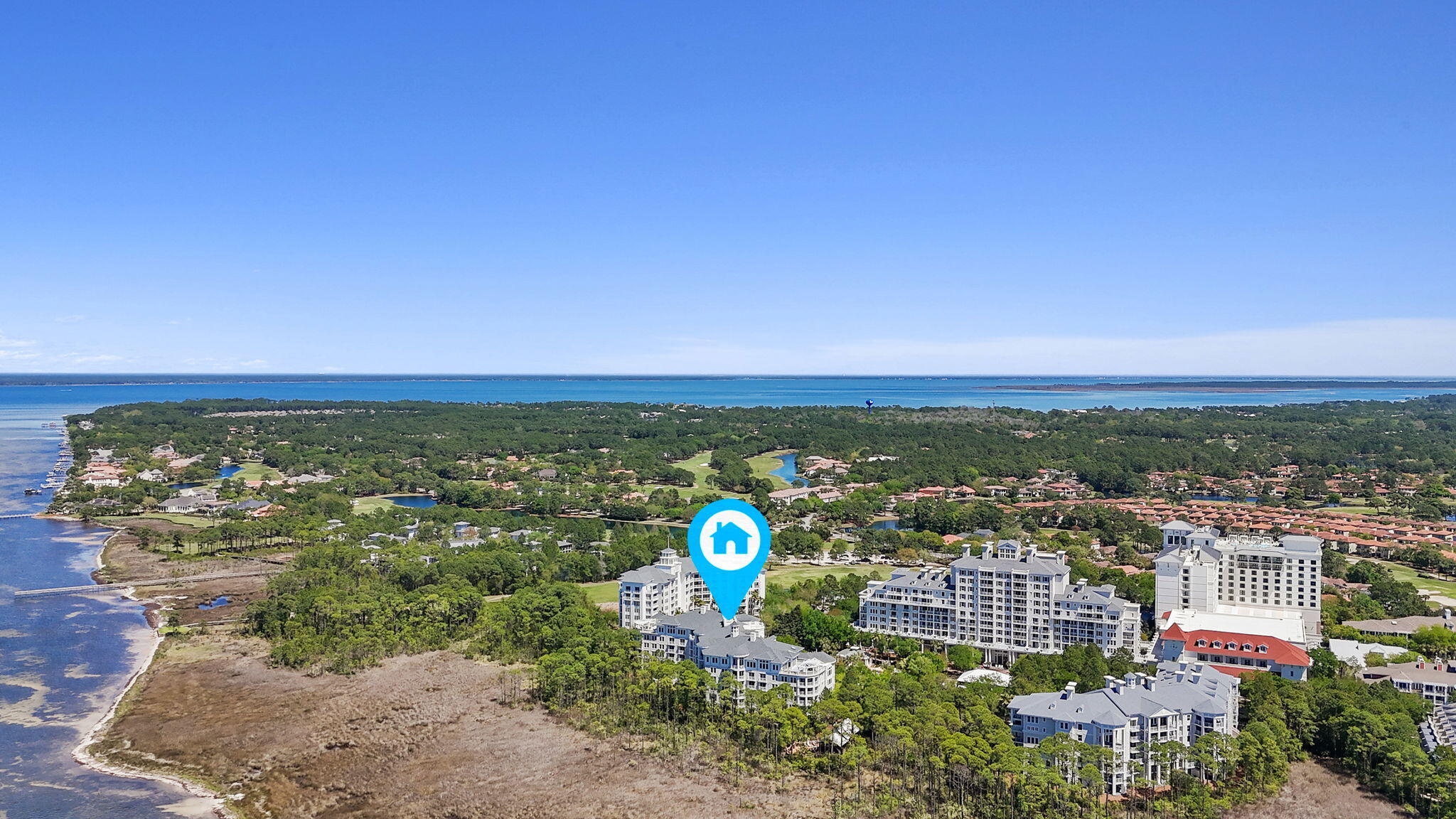 BAHIA CONDO - Residential