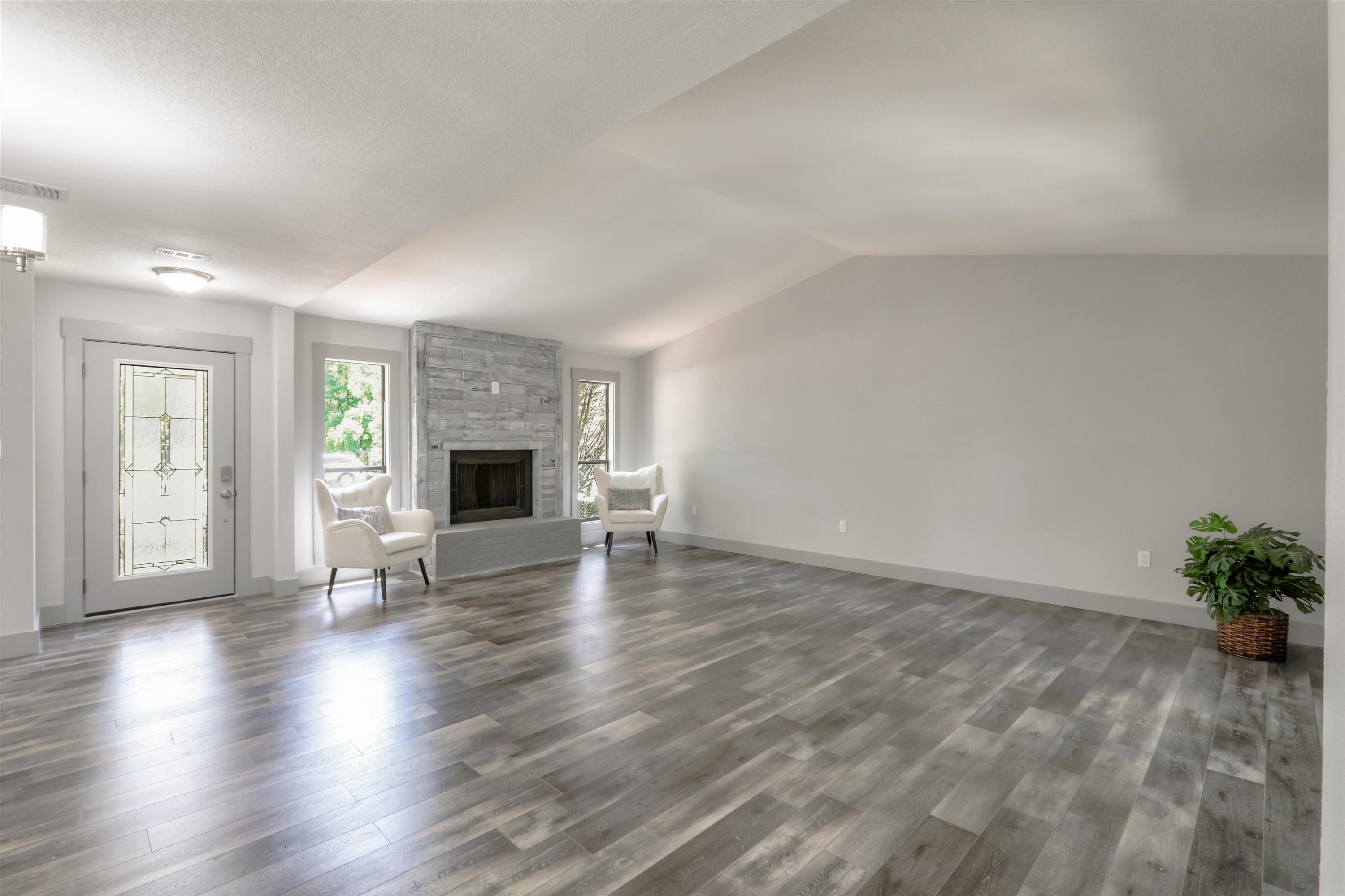 CARIBBEAN EAST UNIT 3 LOT 13 BLK I & 40 FT STRIP N OF PROP ASOR 1998-398 - Residential