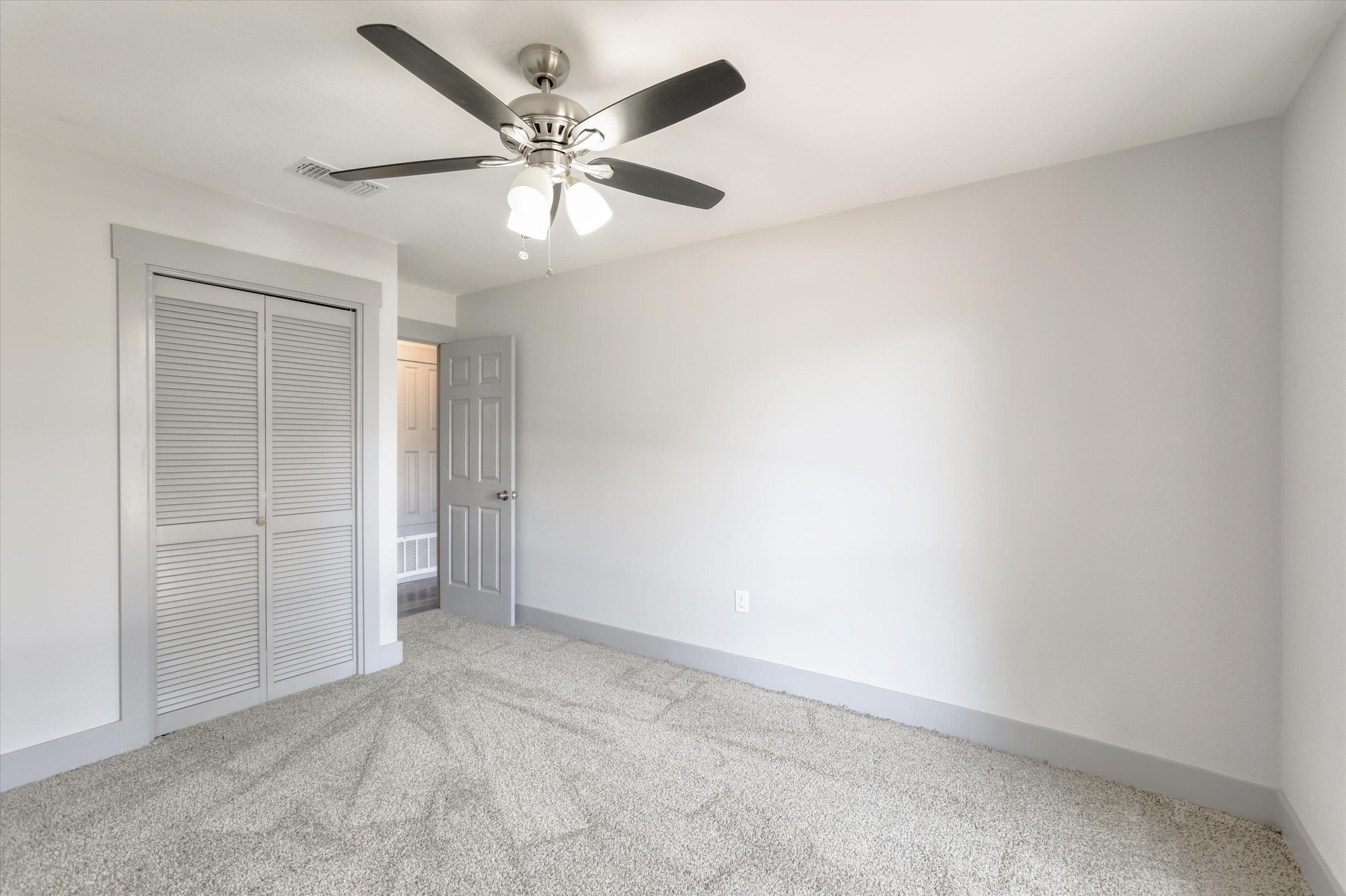 CARIBBEAN EAST UNIT 3 LOT 13 BLK I & 40 FT STRIP N OF PROP ASOR 1998-398 - Residential