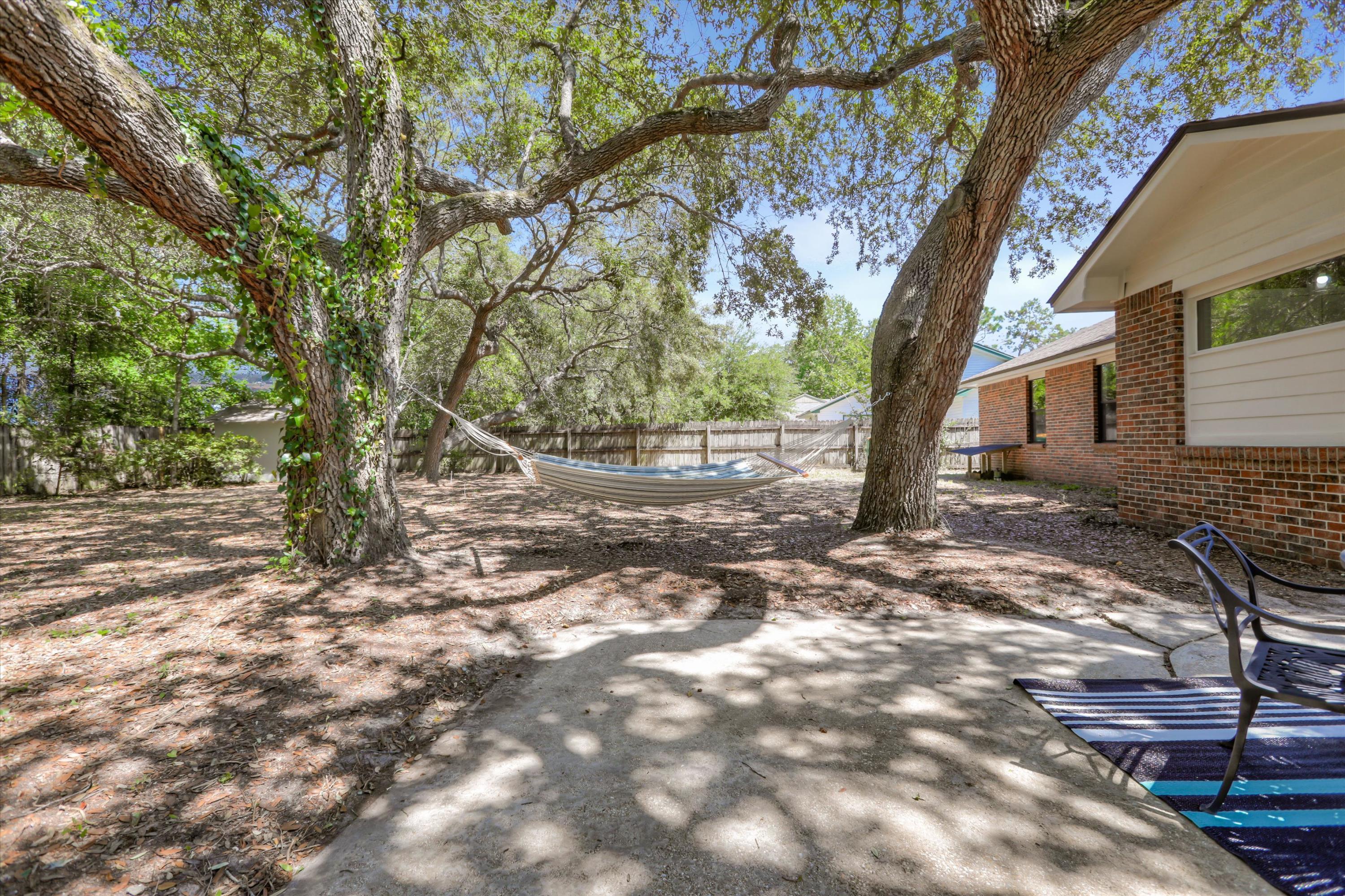 CARIBBEAN EAST UNIT 3 LOT 13 BLK I & 40 FT STRIP N OF PROP ASOR 1998-398 - Residential