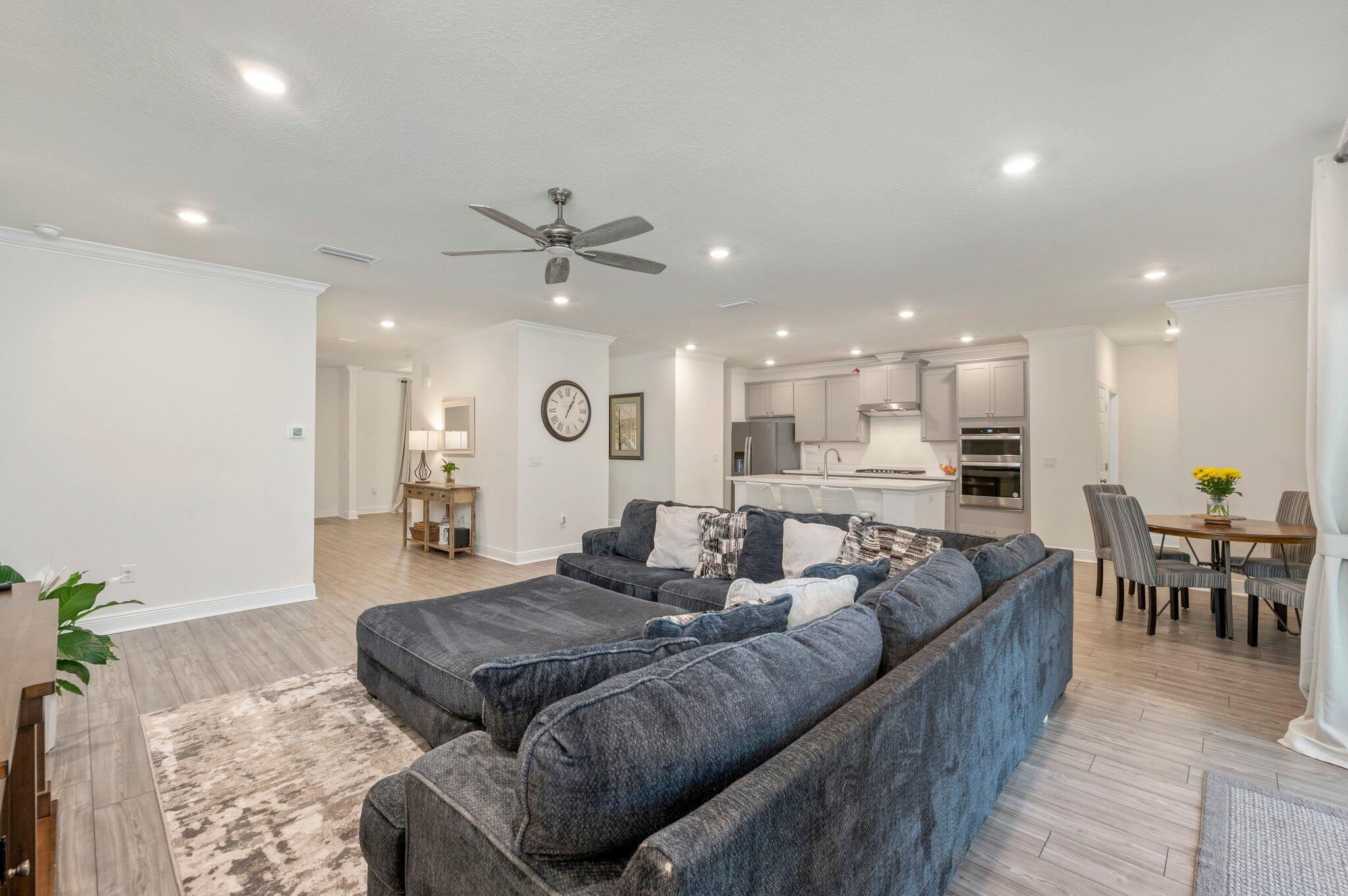HAMMOCK BAY - Residential