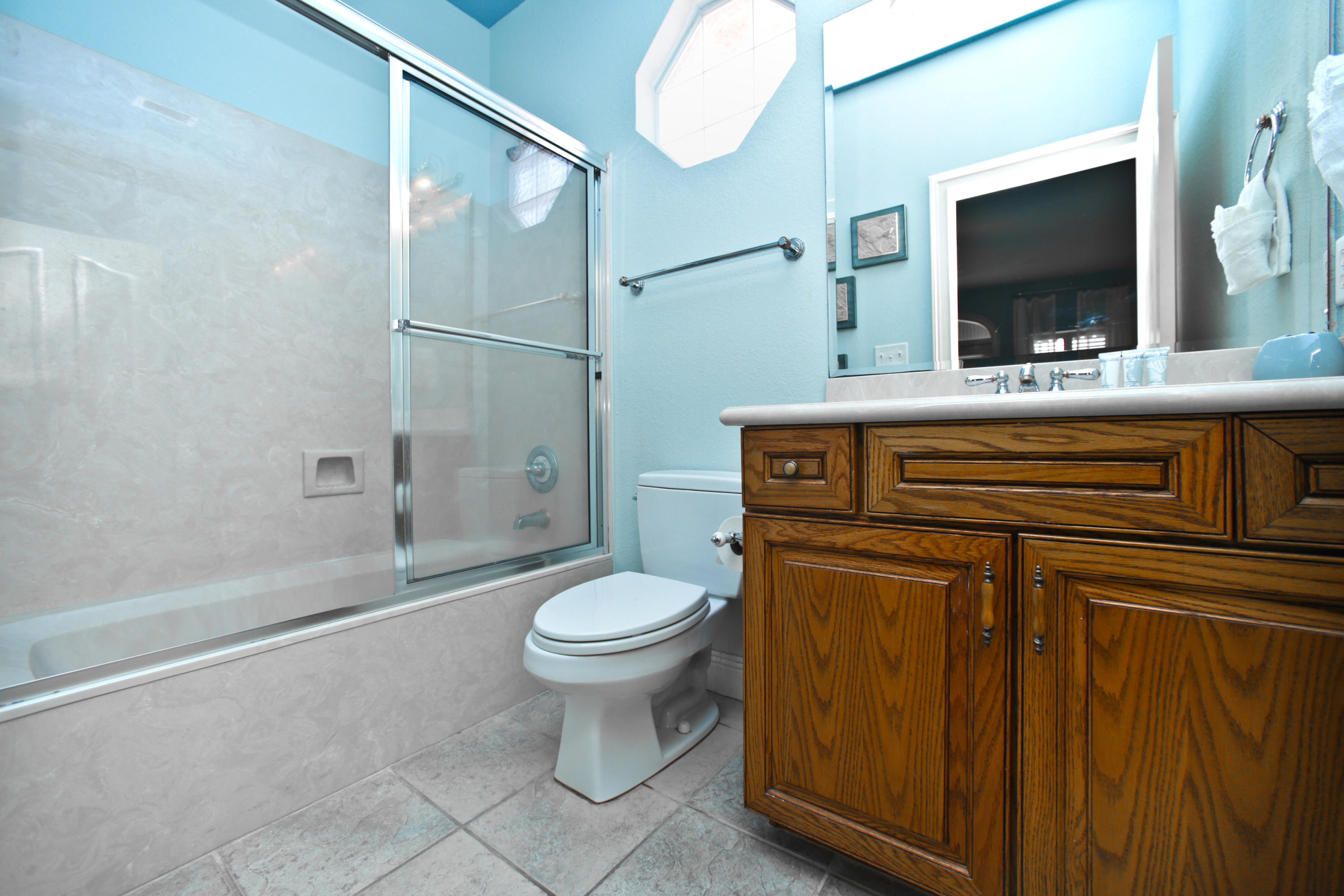 CRYSTAL SHORES - Residential