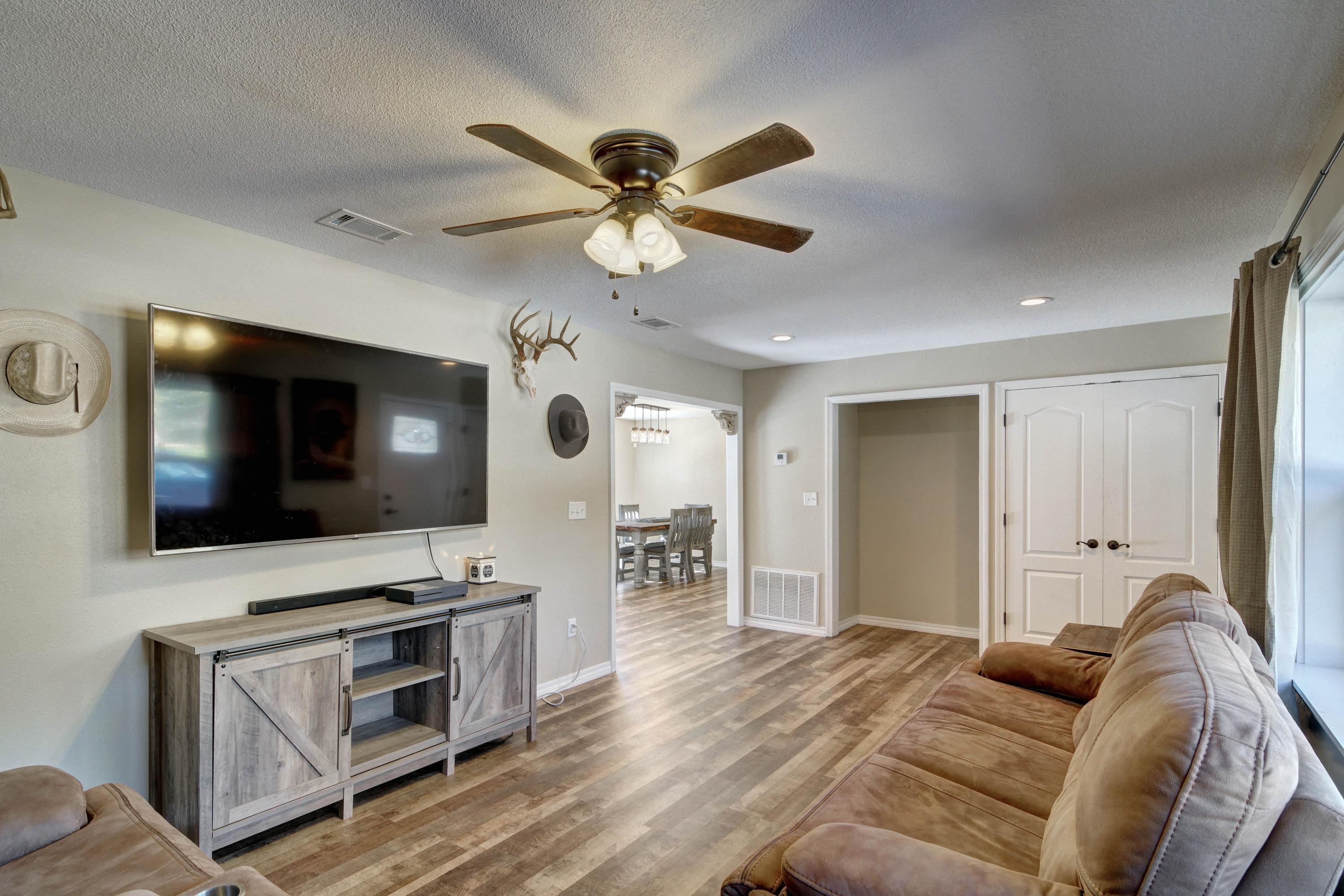 ADAMS POWELL - Residential